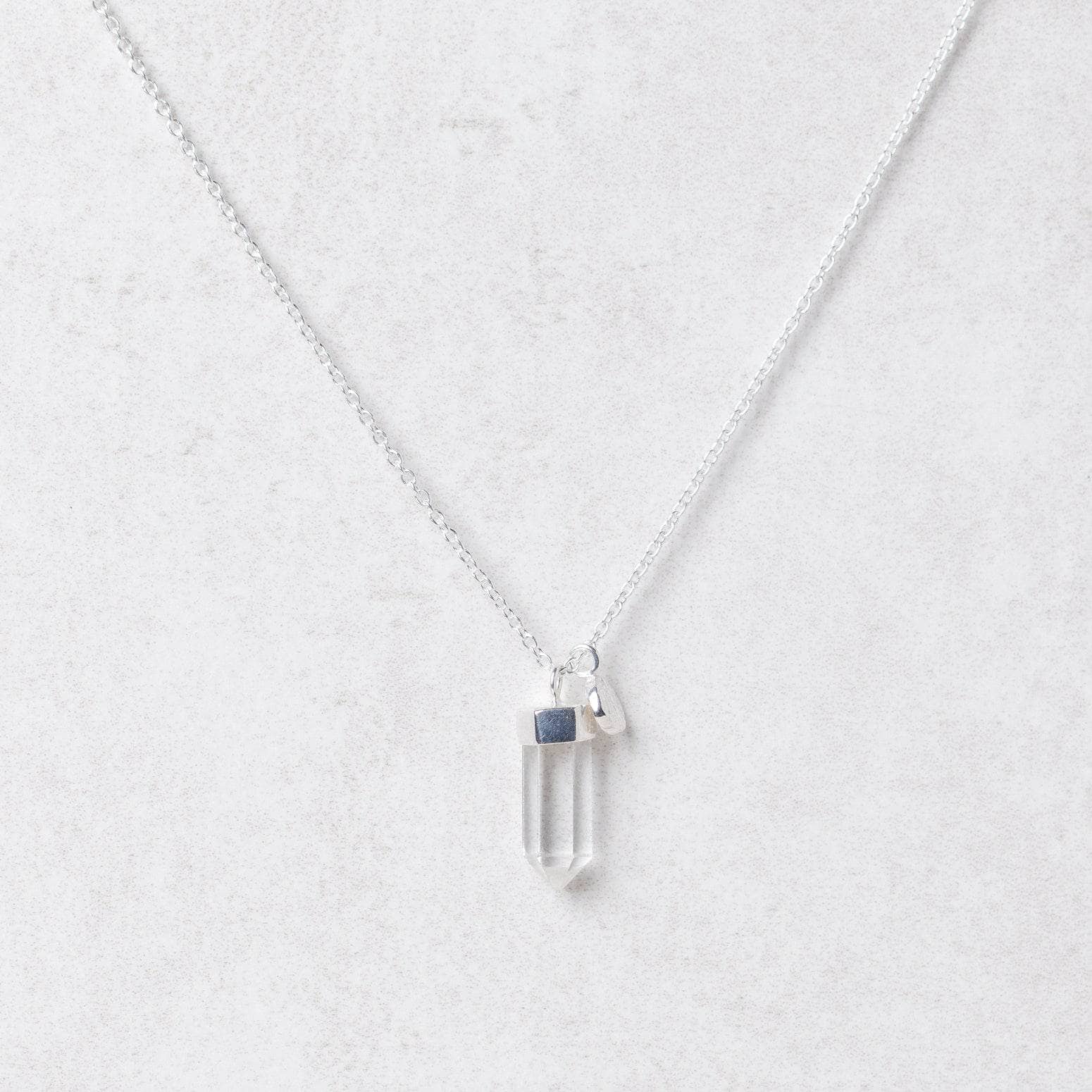 Delicate Clear Quartz Crystal Point Necklace、mySite、hinf8tx79