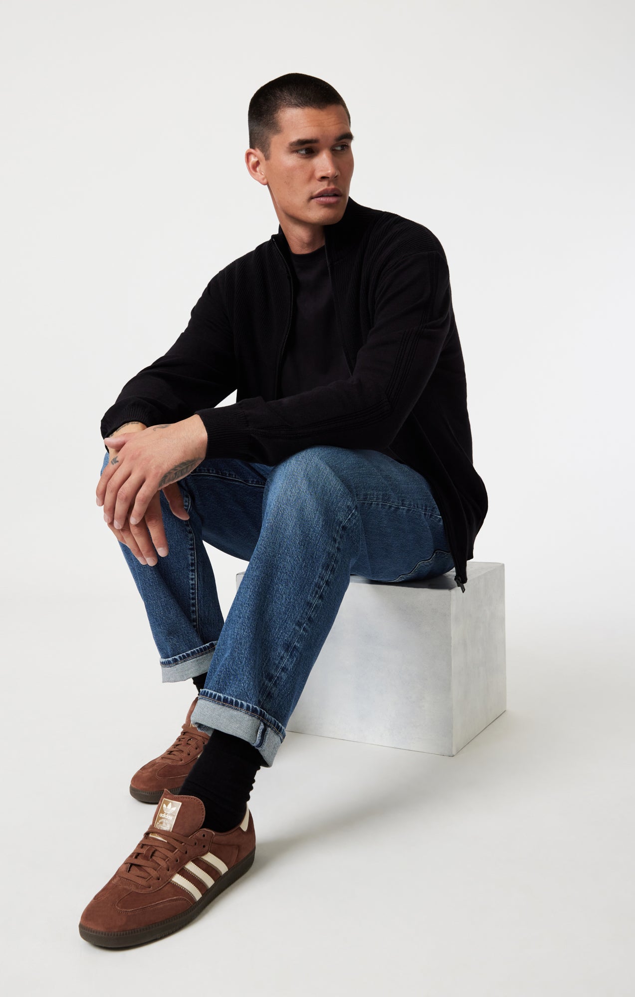 {product_title} - {shop_name}