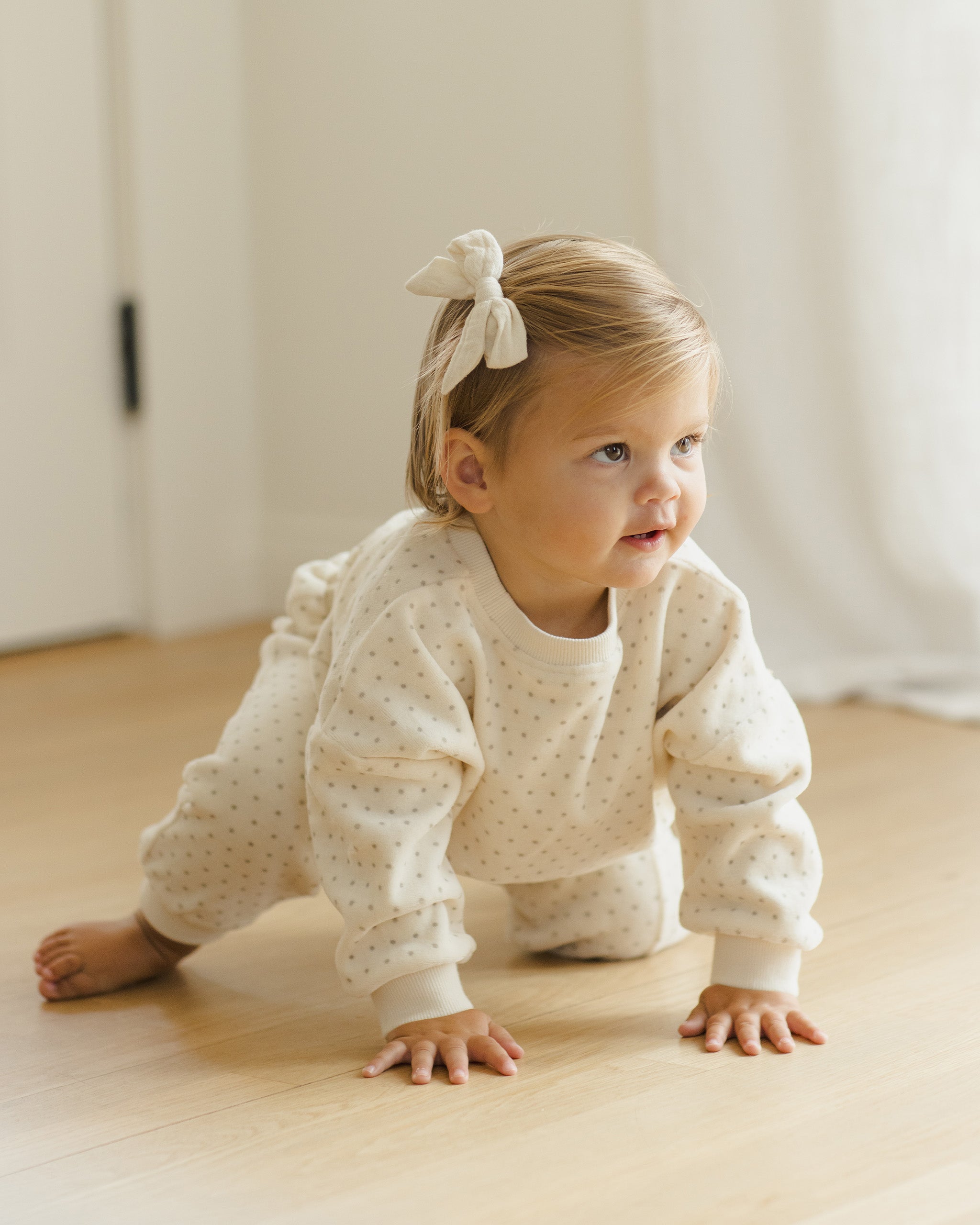  Velour Relaxed Sweatshirt || Polka Dot、mySite、layawaytickets