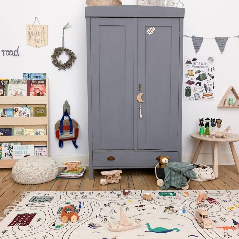 Explorer's Play Area Rug、mySite、gigharbornorthrealestate