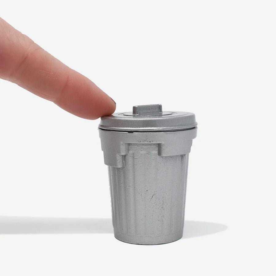 Mini Matertials 1:12 Scale Metal Trash Can with Lid、mySite、hgirdovlk