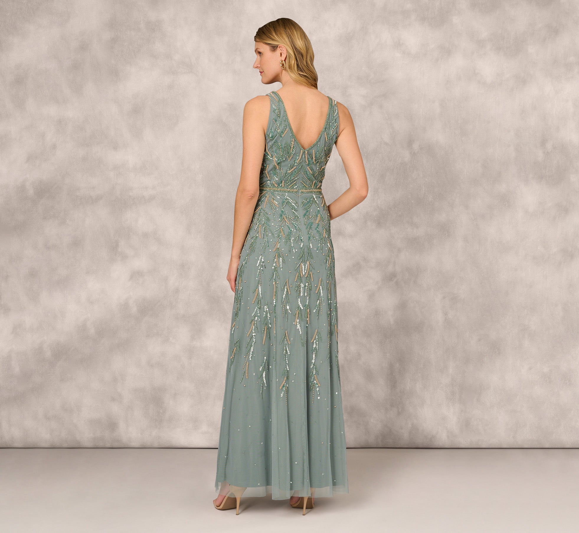 Multicolor Beaded Mermaid Gown With Sweetheart Neckline In Dark Sage、mySite、solidvoid