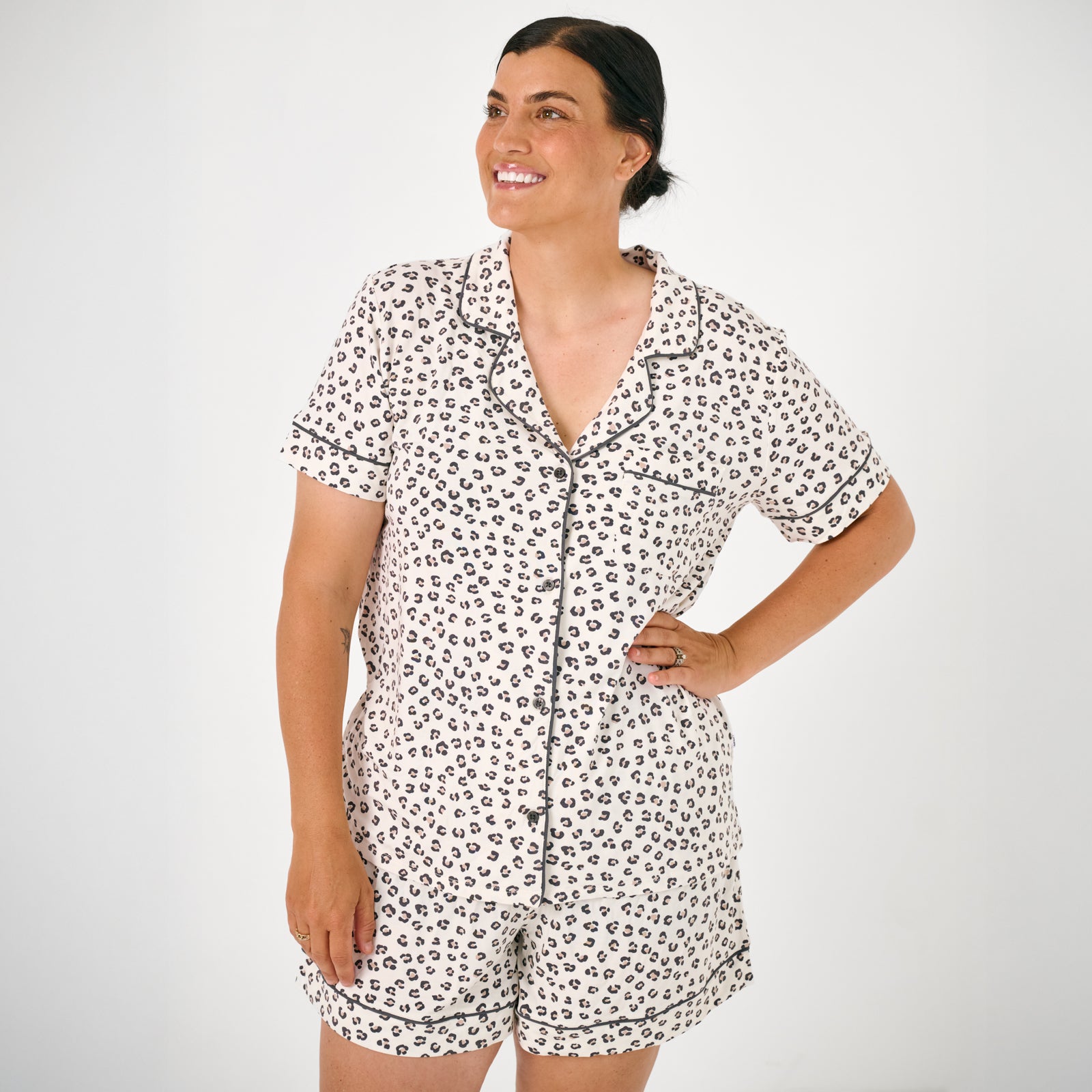  Luxe Leopard Women's Short Sleeve & Shorts Pajama Set、mySite、layawaytickets