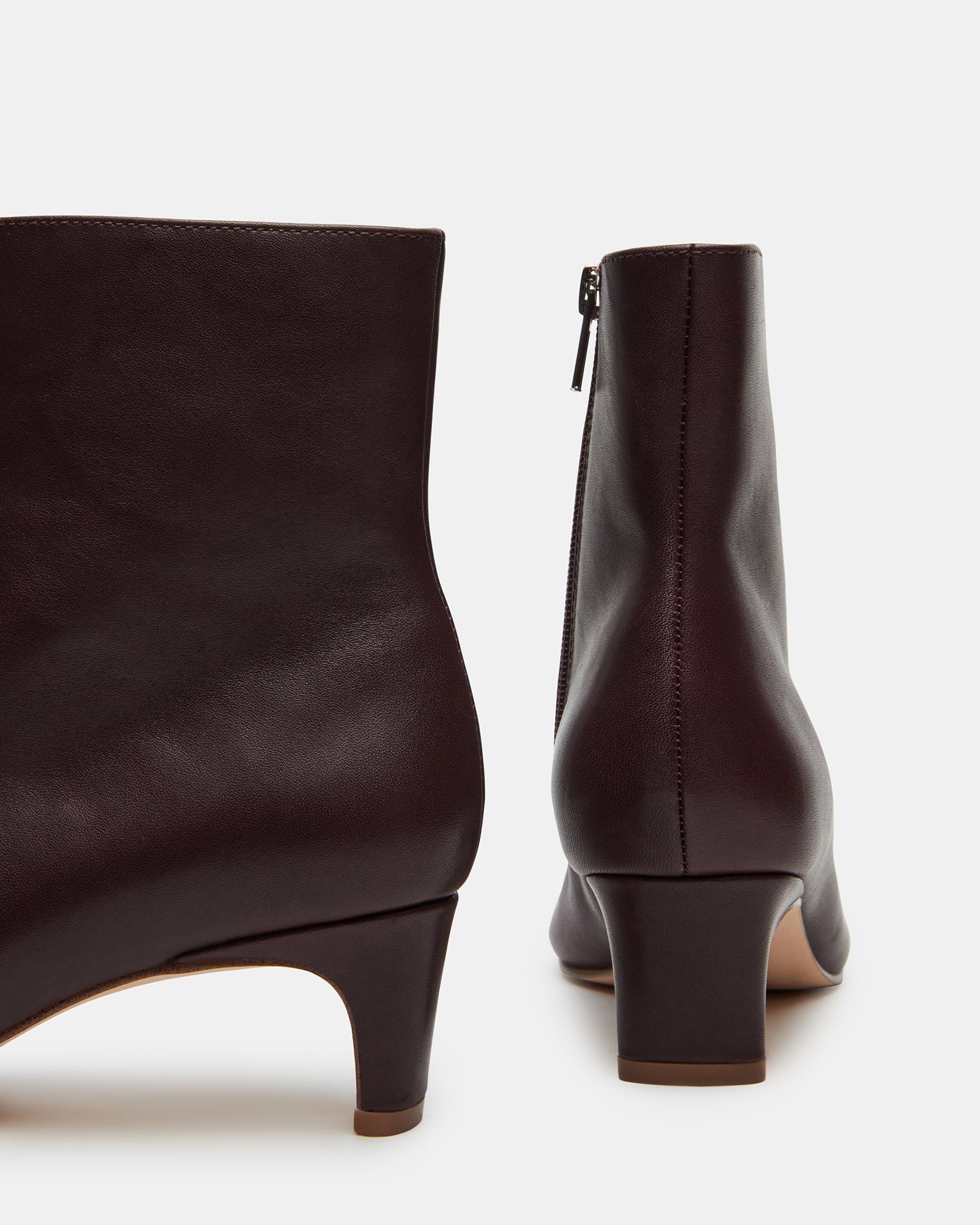 DELVIE BROWN/RED LEATHER、mySite、gtrtttuynbv