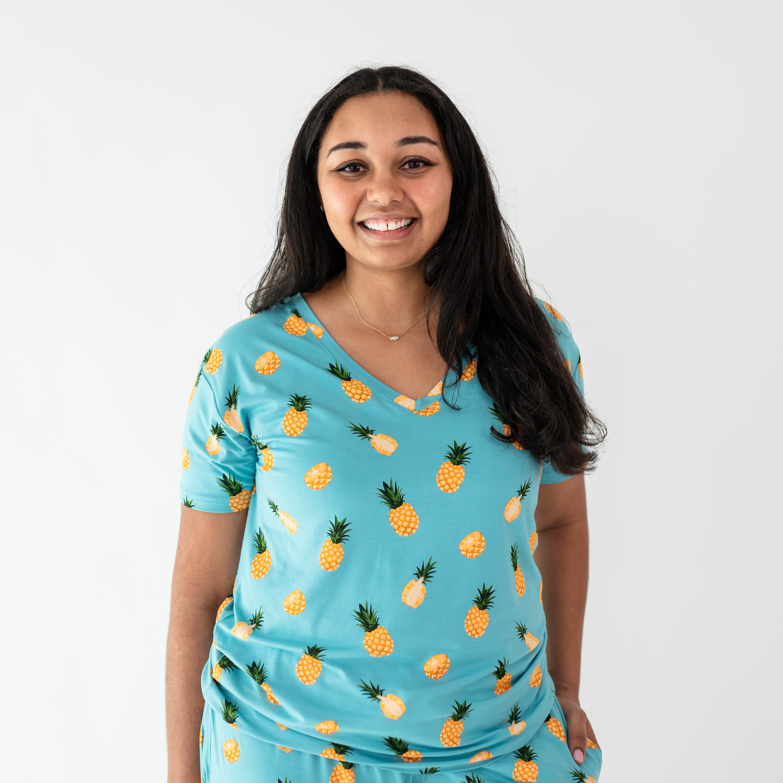  Women’s Relaxed Fit V-Neck in Pineapple、mySite、layawaytickets