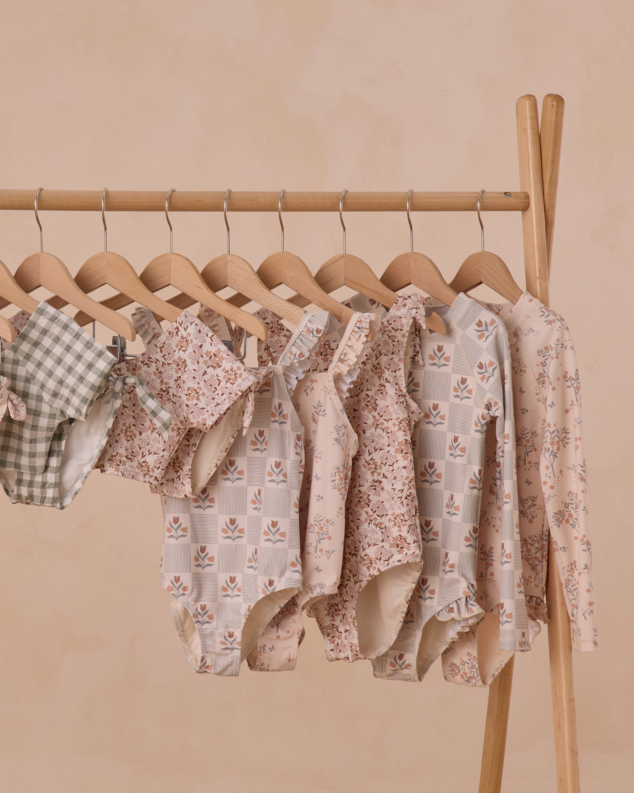  Rashguard One-Piece || Garden Grid、mySite、layawaytickets