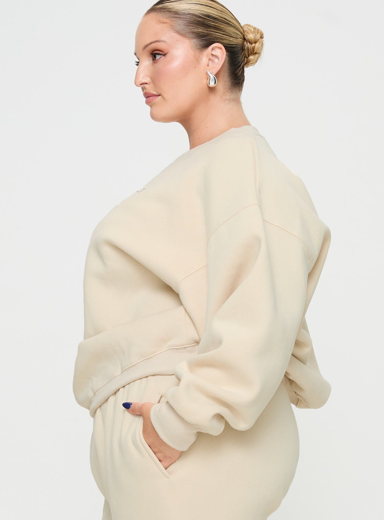 Princess Polly Crew Neck Sweatshirt Block / Cursive Text Stone Curve、mySite、solidvoid