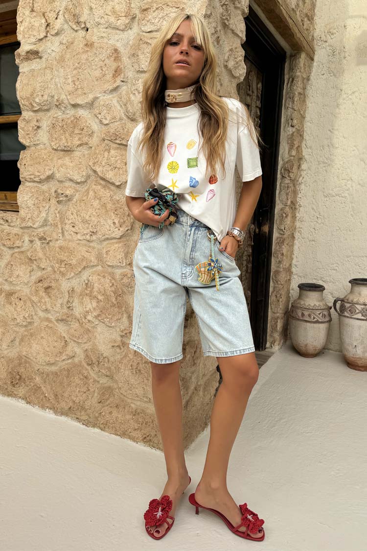 White Shell Ioana T Shirt、mySite、solidvoid