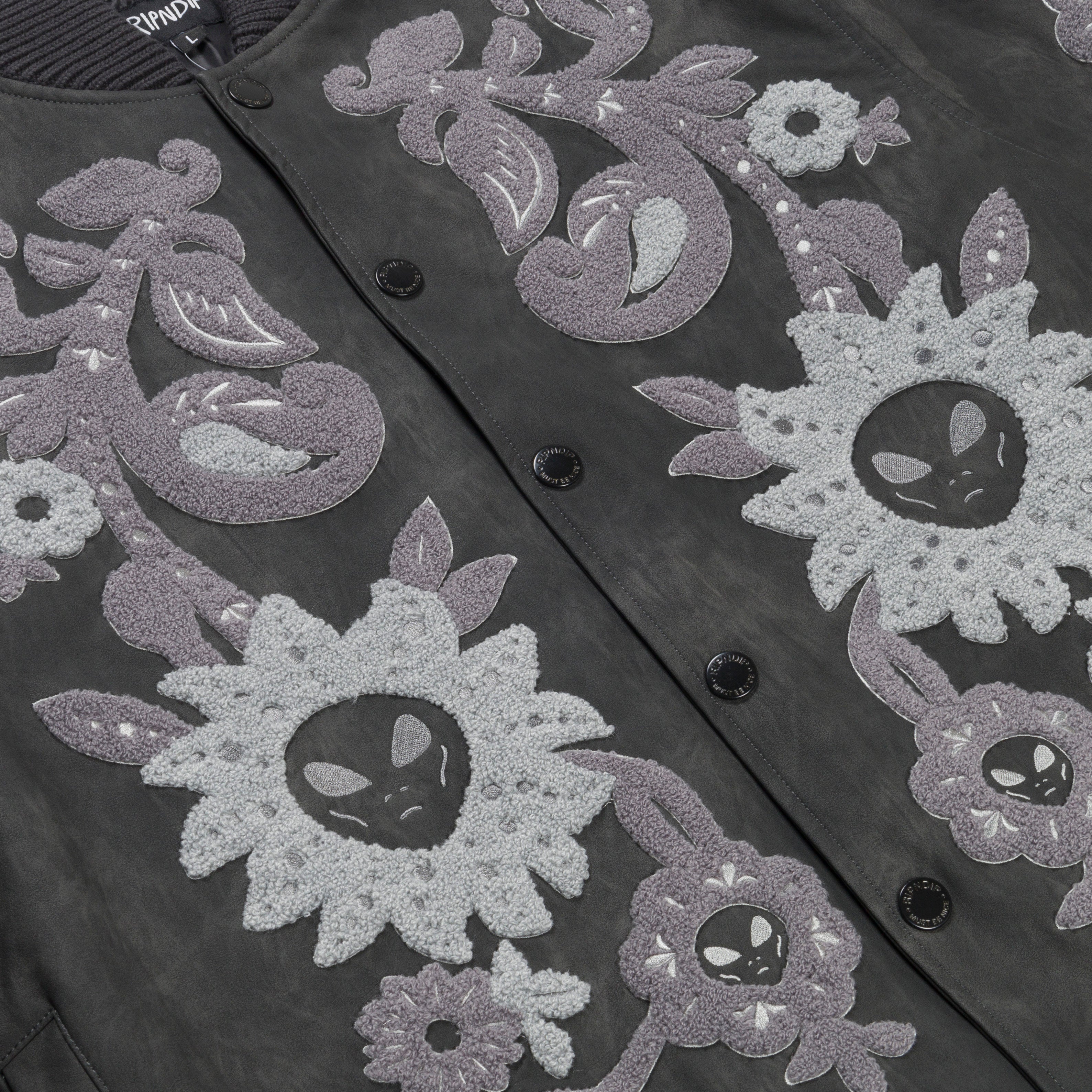 {product_title} - {shop_name}