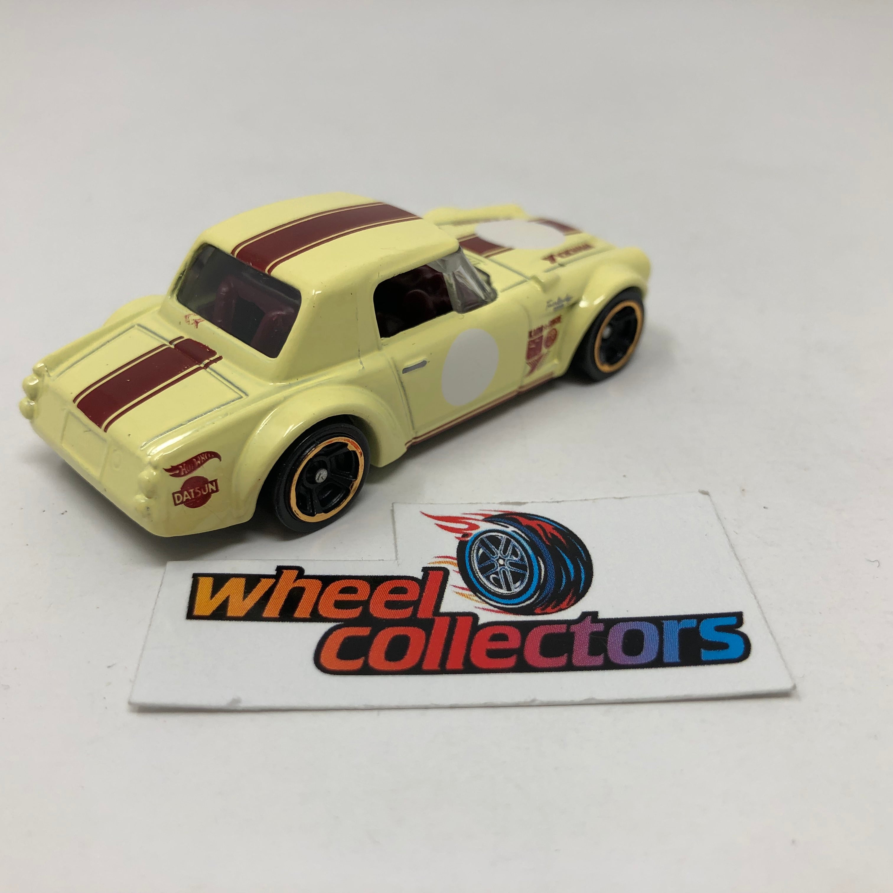 Fairlady 2000 * Yellow * Hot Wheels Loose 1:64 Scale、mySite、hgirdovlk