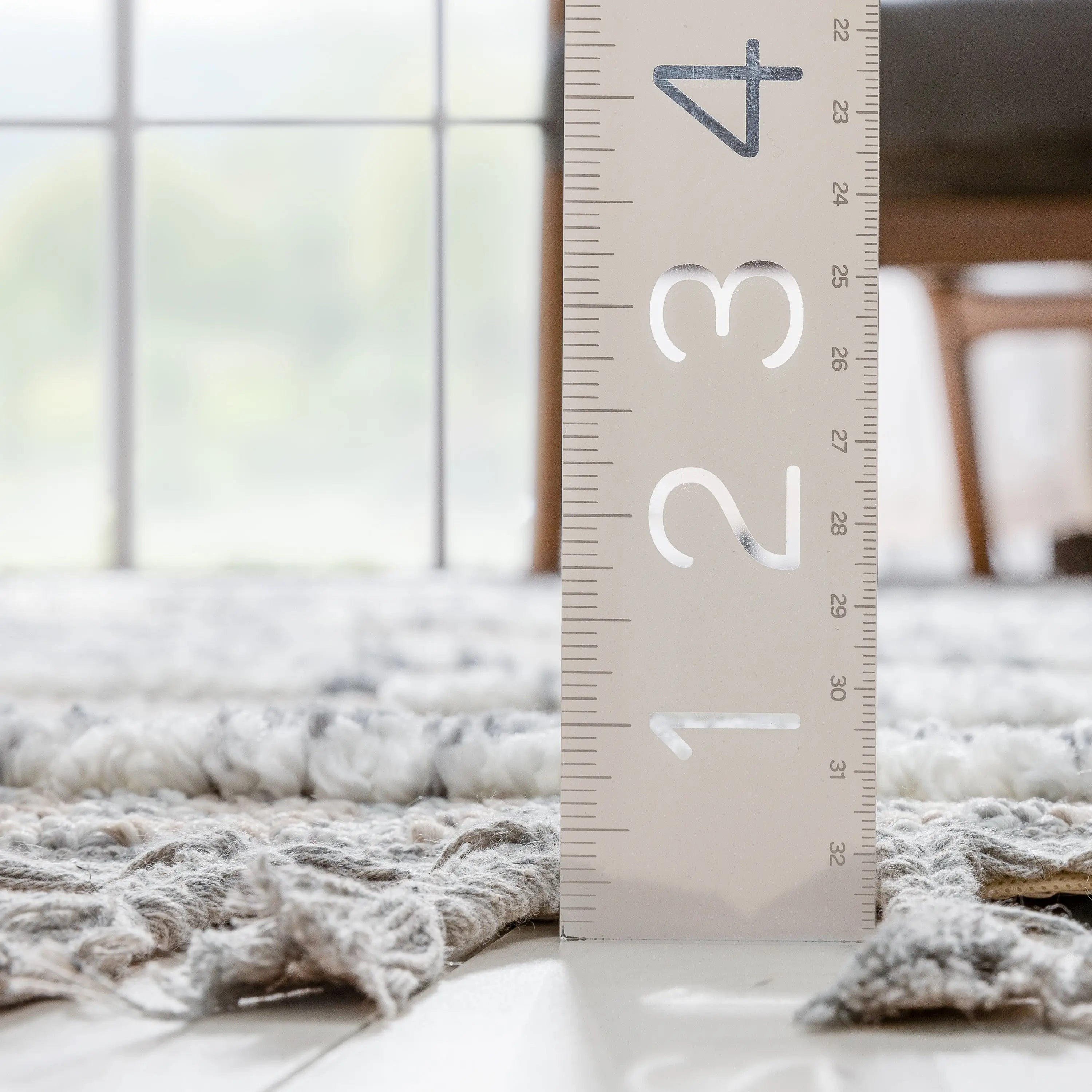 Savannah Tribal Geometric Pattern Ivory High-Low Textured Rug、mySite、gigharbornorthrealestate