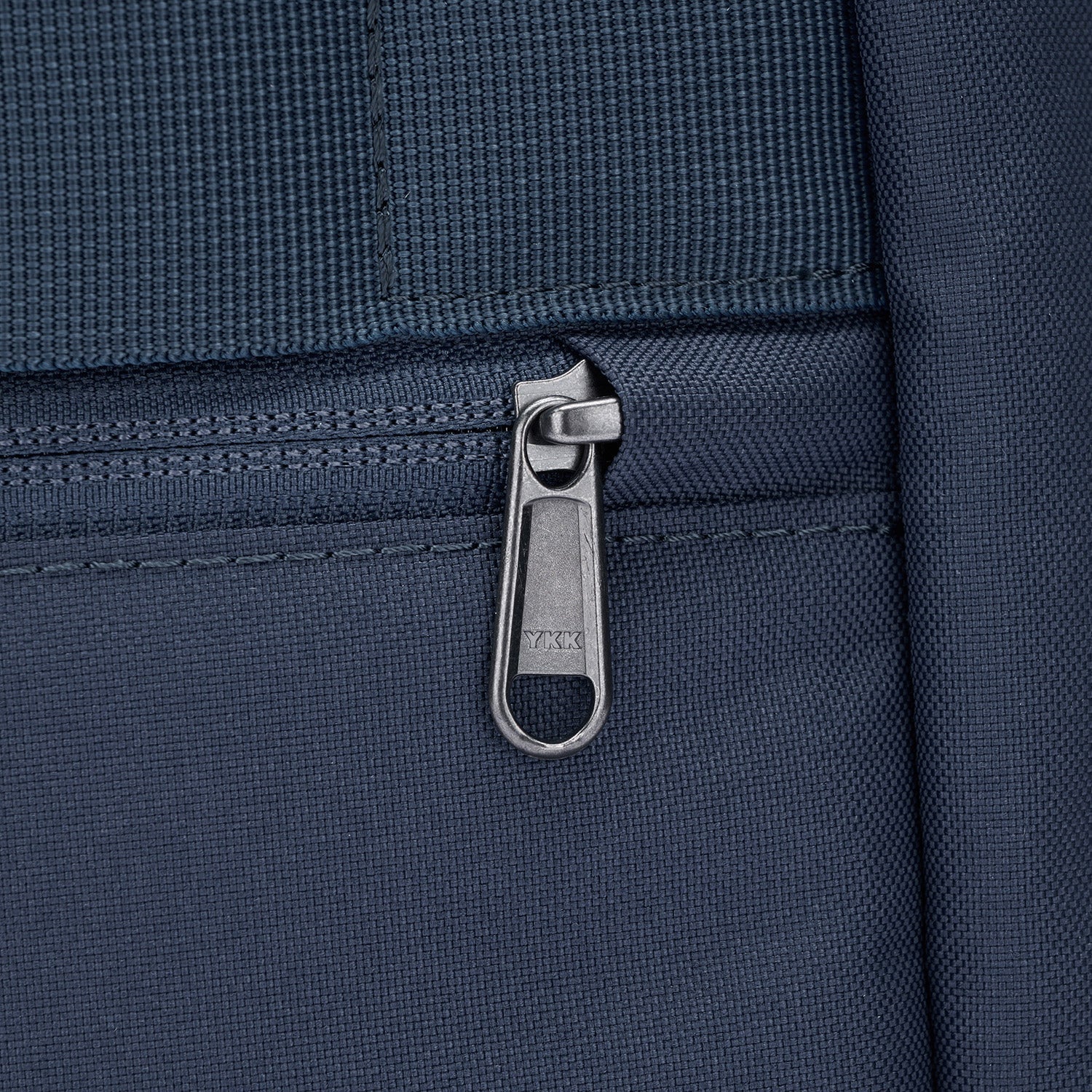 Pacsafe® GO 25L anti-theft backpack、mySite、garagedoors4me