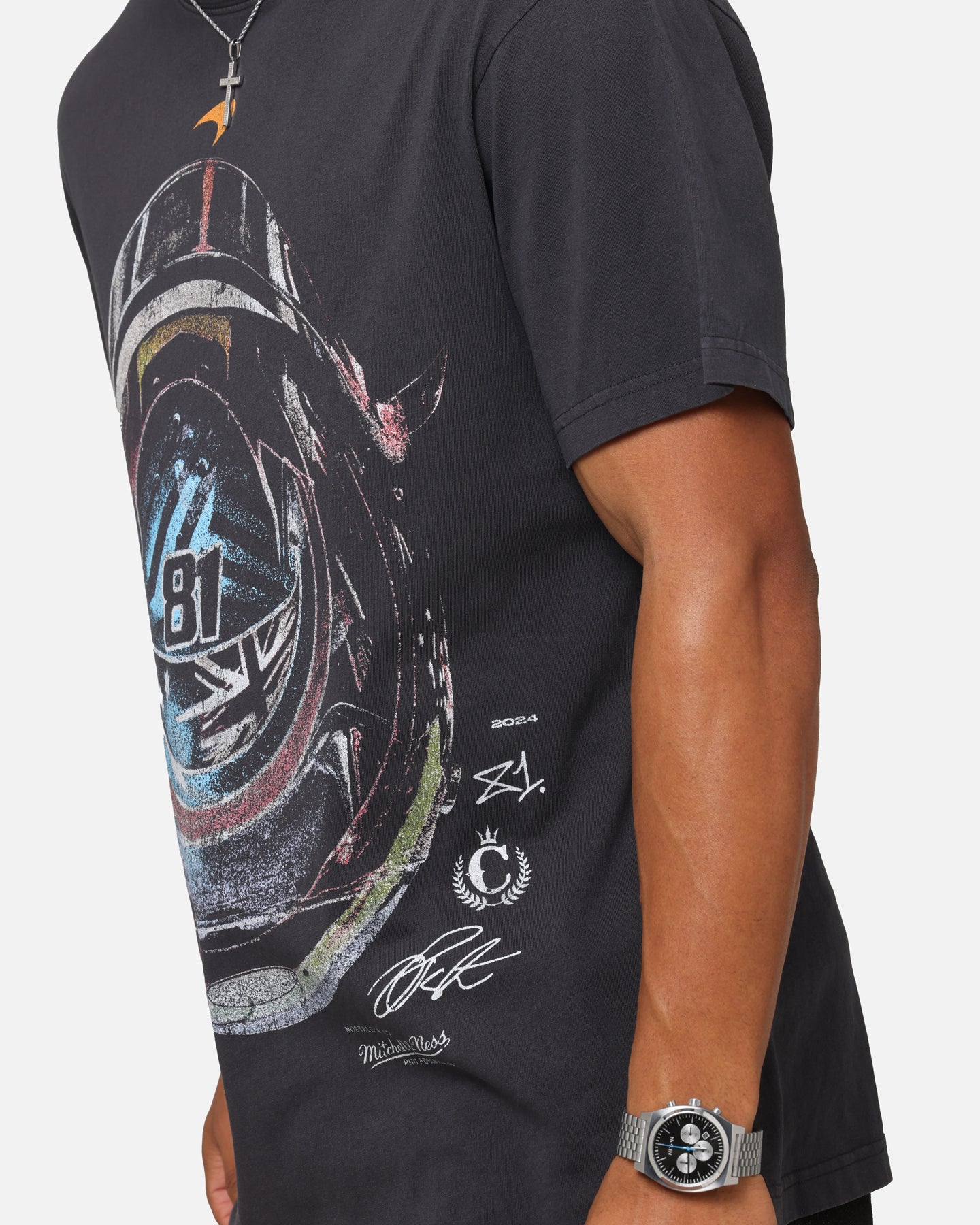 Mitchell & Ness X Mclaren Oscar Piastri Helmet T-Shirt Faded Black、mySite、zt4zffjzw