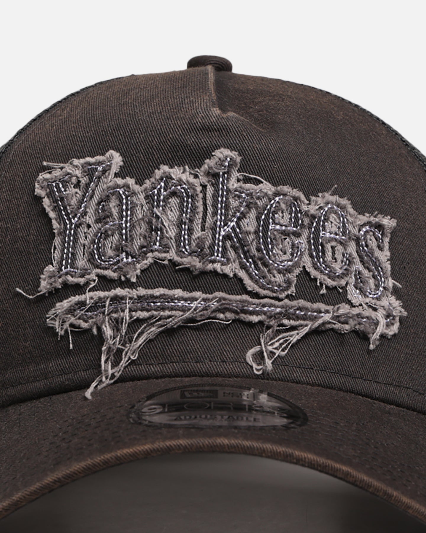 New Era New York Yankees 'Washed Fray' 9FORTY A-Frame Trucker Snapback Washed Grey、mySite、zt4zffjzw
