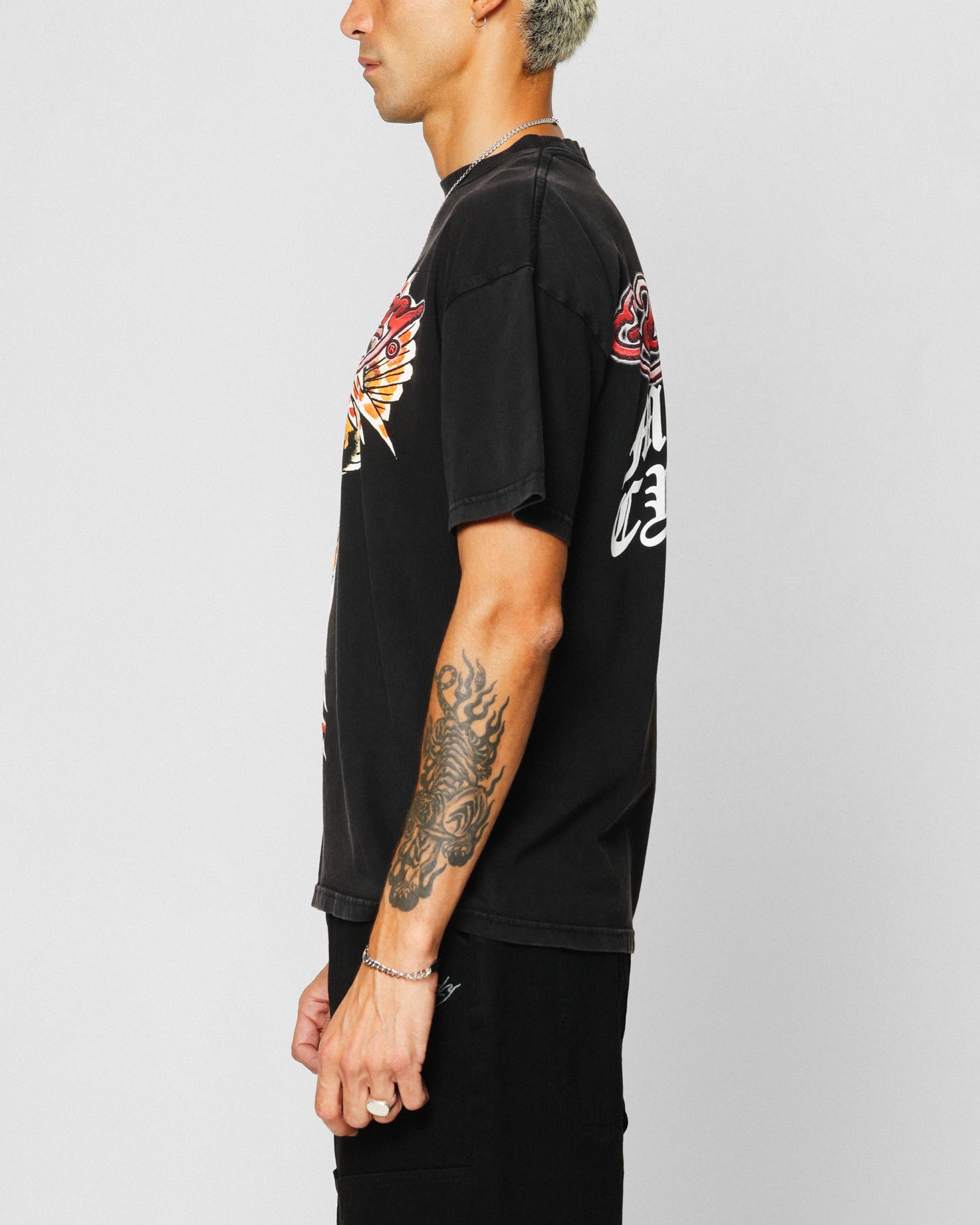 {product_title} - {shop_name}