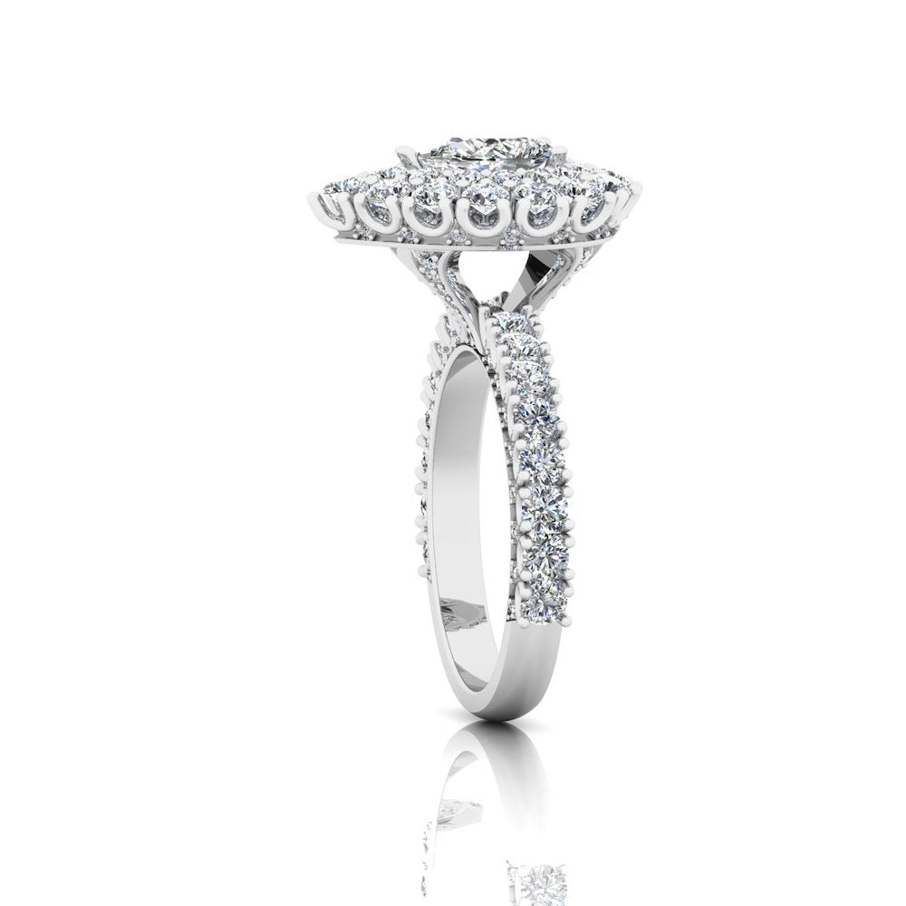 Antique Style Pear Top And Side Halo Moissanite Engagement Ring、mySite、hinf8tx79