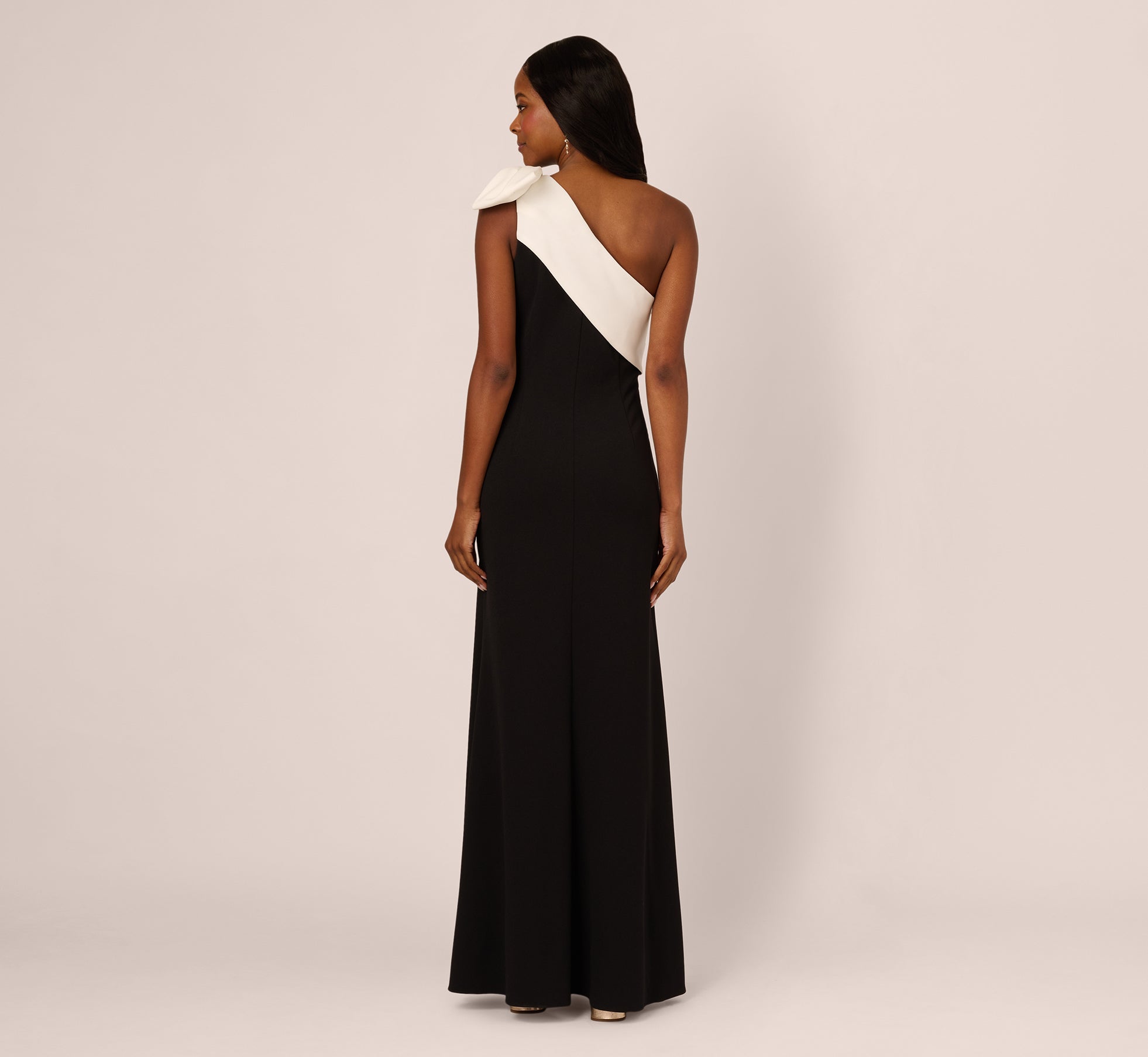 One Shoulder Color Block Bow Gown In Black Ivory、mySite、solidvoid