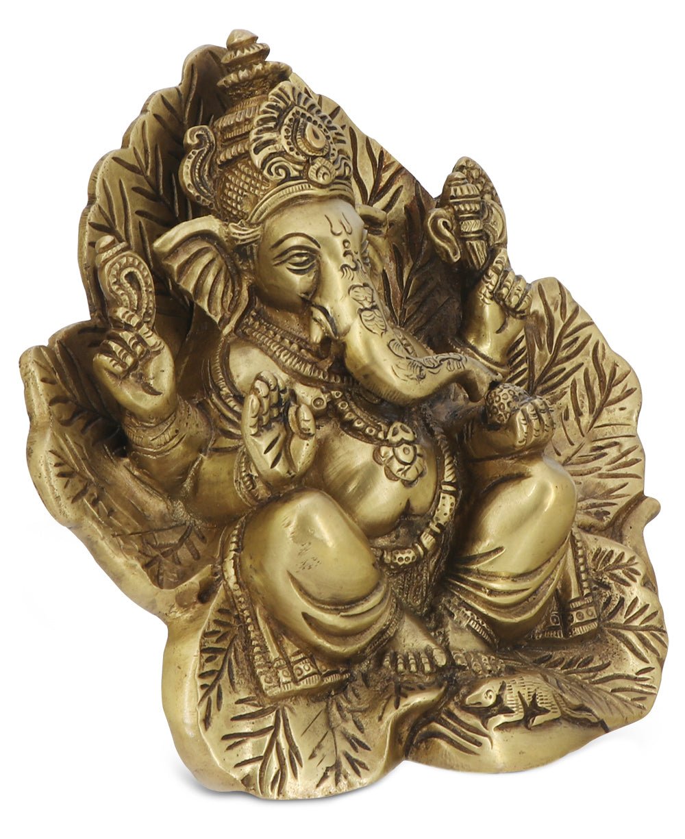 Ganesh Statue on Leaf Throne、mySite、topwebapps