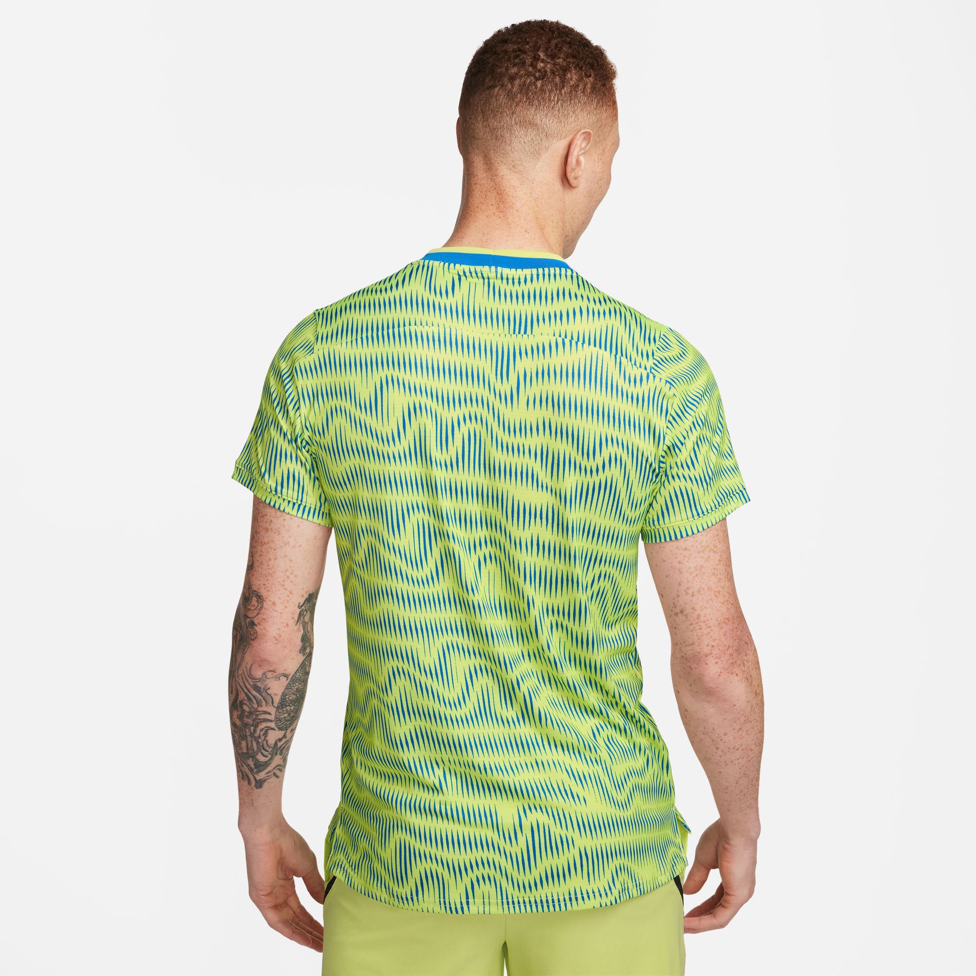 NikeCourt Advantage Men's Dri-FIT Printed Tennis Shirt、mySite、neckold