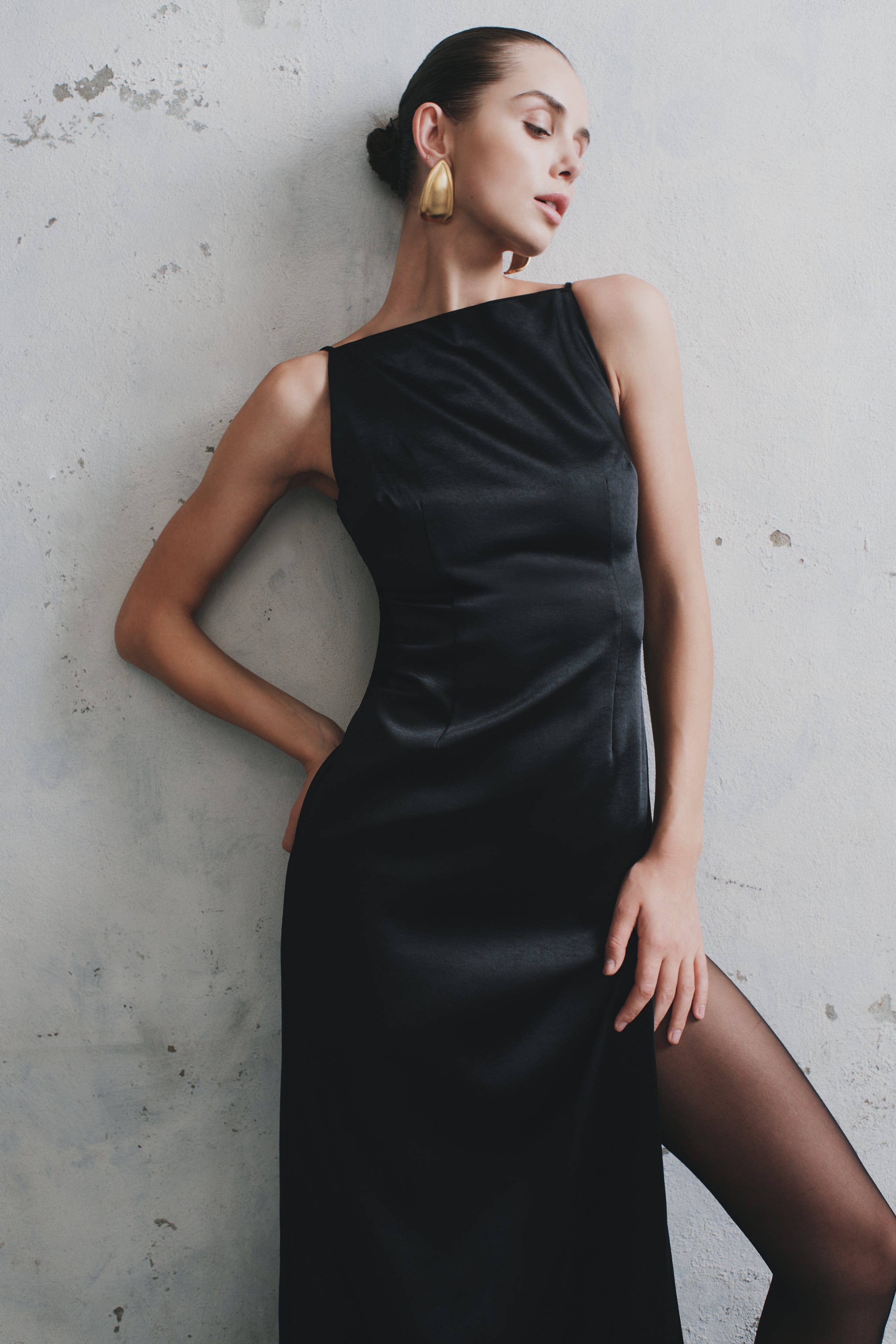 Violet Sleeveless Satin Maxi Dress - Black、mySite、solidvoid