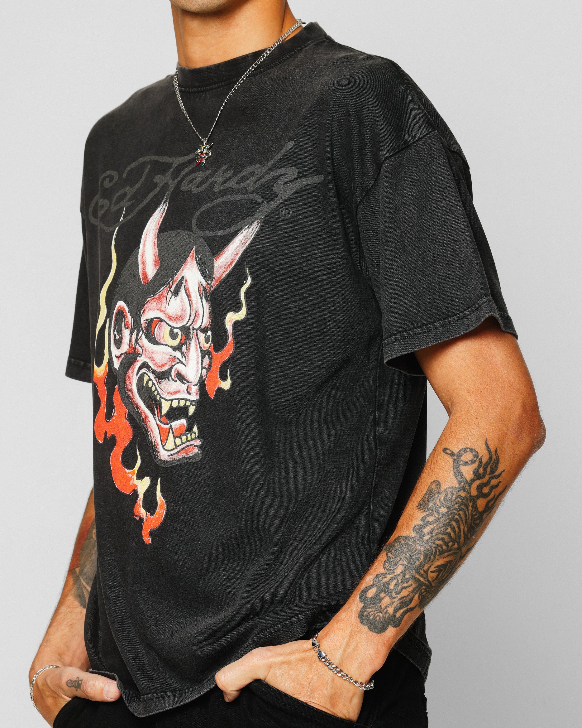 {product_title} - {shop_name}