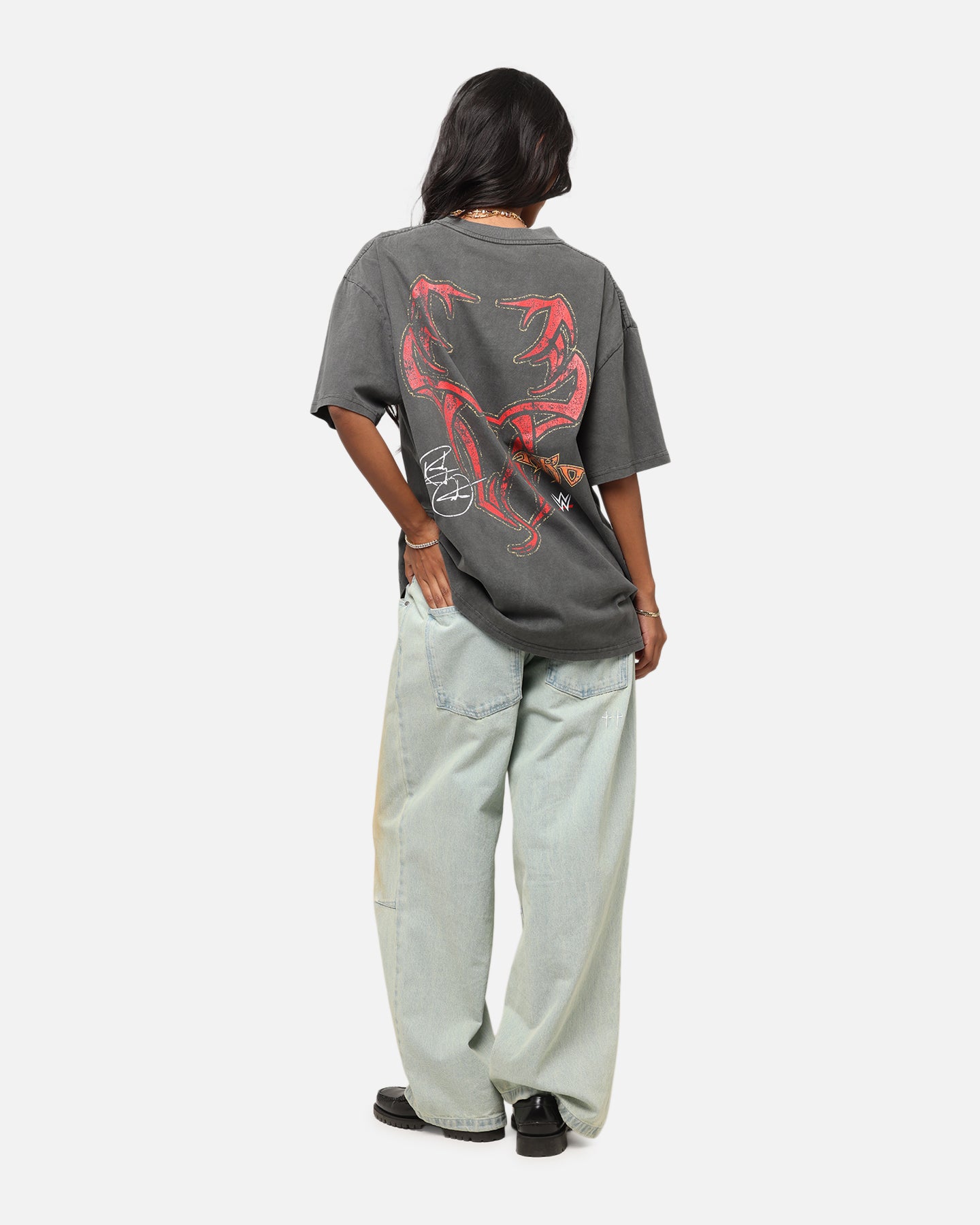 {product_title} - {shop_name}