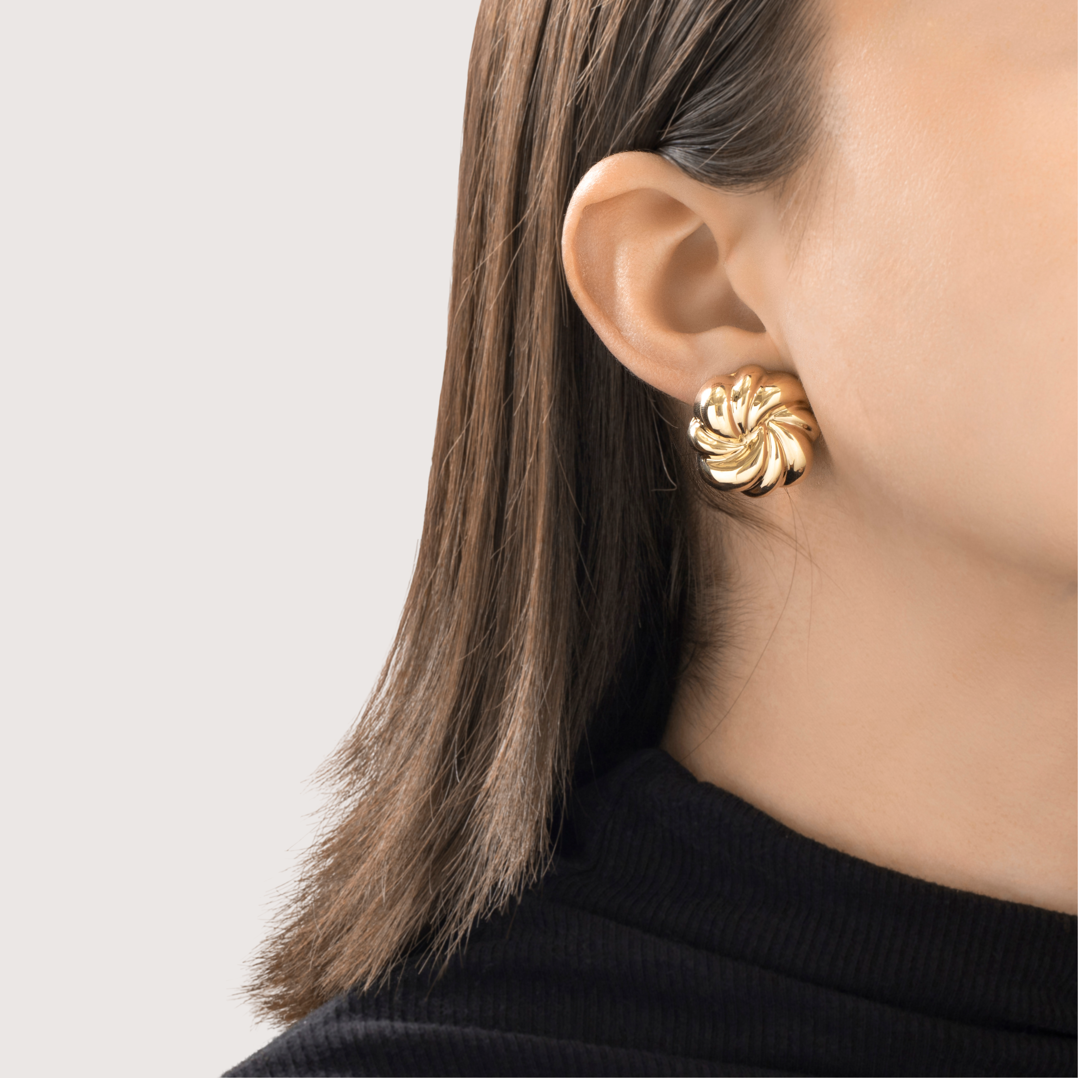 Vintage Italian Large 14k Yellow Gold Chunky Swirls Omega Back Earrings、mySite、hinf8tx79