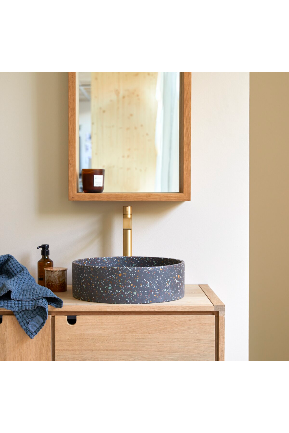 Round Concrete Bathroom Sink | Tikamoon Gina、mySite、neckold