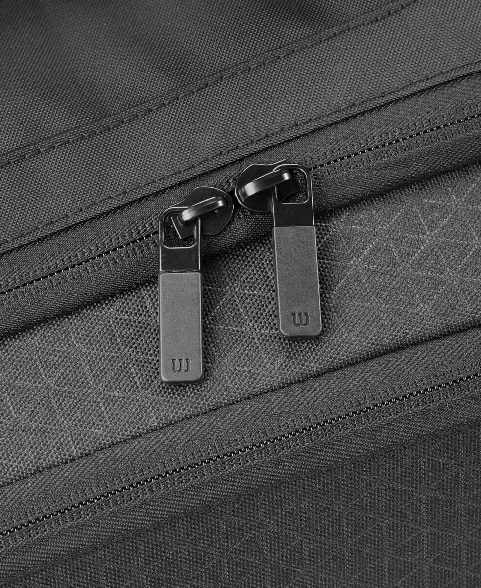 Wilson Clash v3 6 Pack Racquet Bag (Black/Infrared)