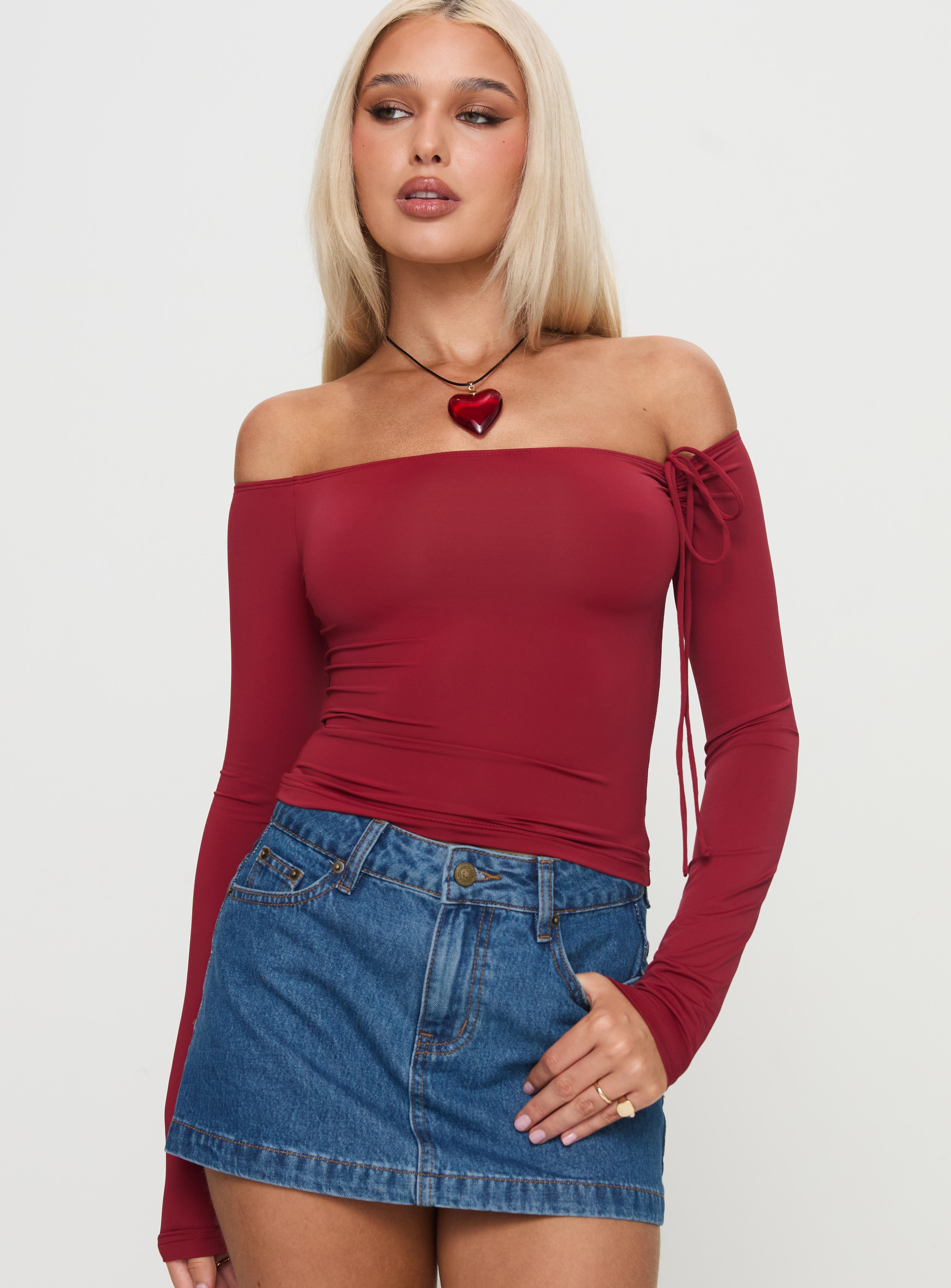 Where You At Off Shoulder Long Sleeve Top Red、mySite、solidvoid