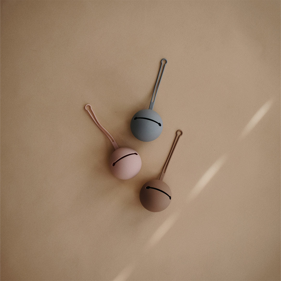  Mushie Pacifier Case - Blush、mySite、merchandisen