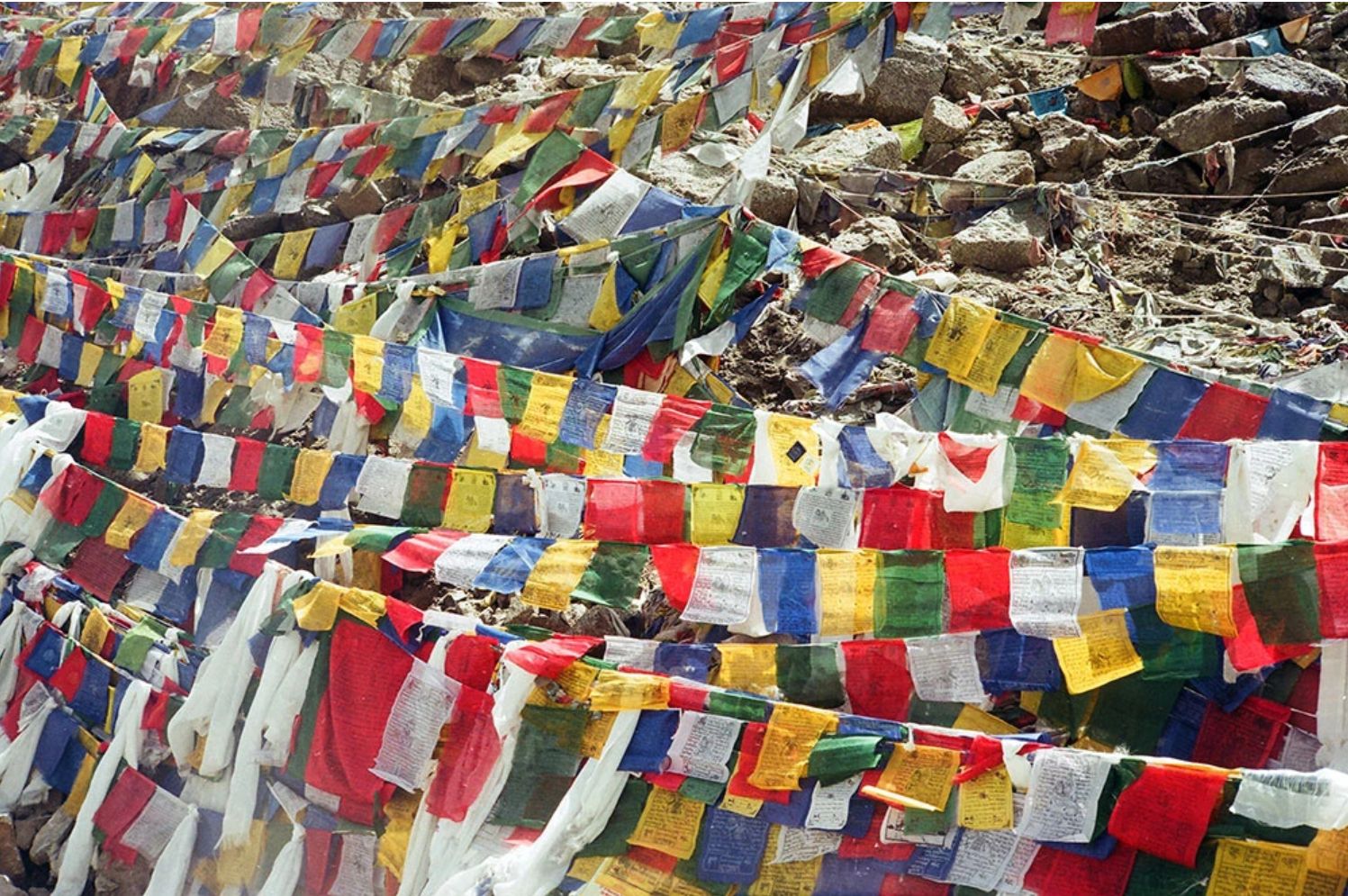 'Prayer flags at Khardung La pass' - Aman Chotani original print、mySite、topwebapps