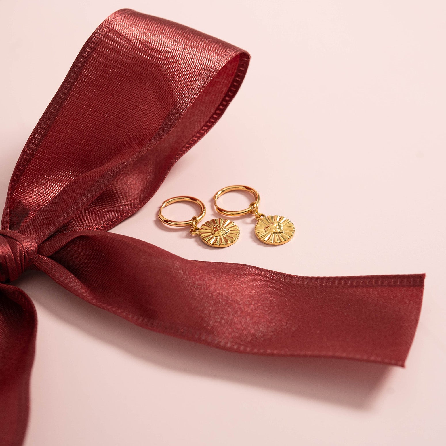 18K Gold PVD Sunburst Heart Huggie Earring / ERJ0083、mySite、dreamappss