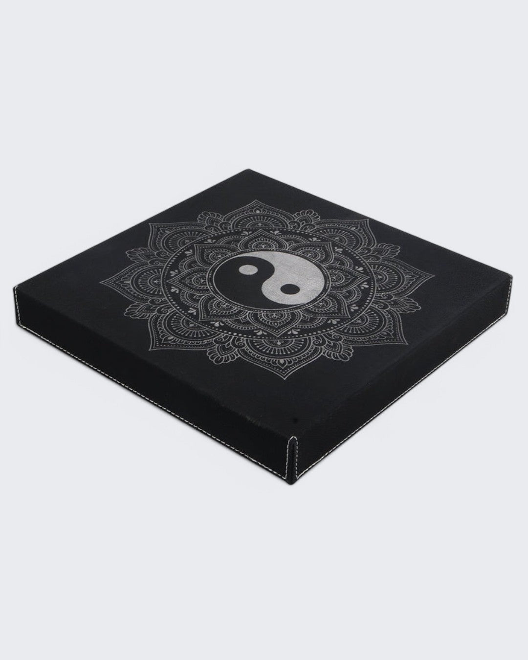 Yin Yang Mandala Wall Hanging in Black and Silver、mySite、topwebapps