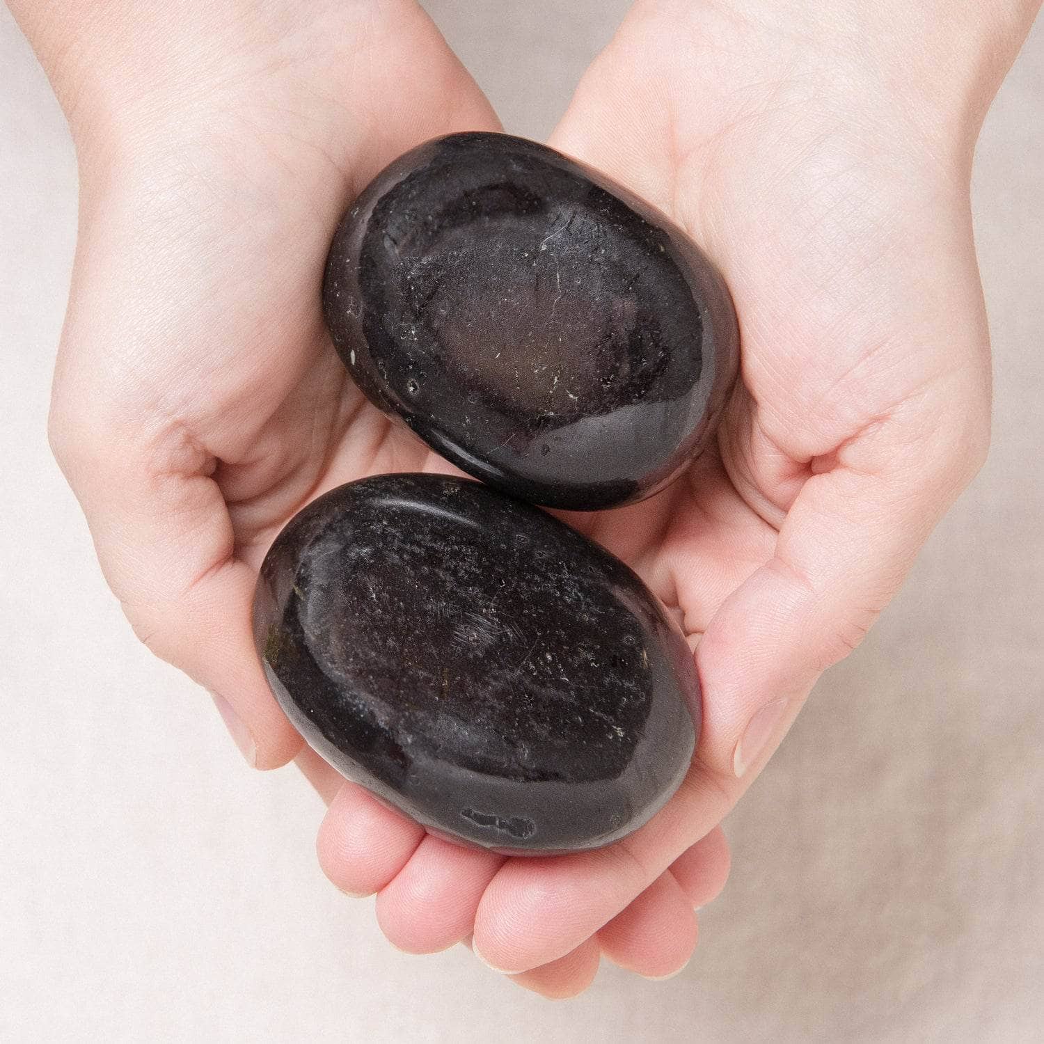Black Tourmaline Palm Stones - AAA Premium Quality、mySite、hinf8tx79