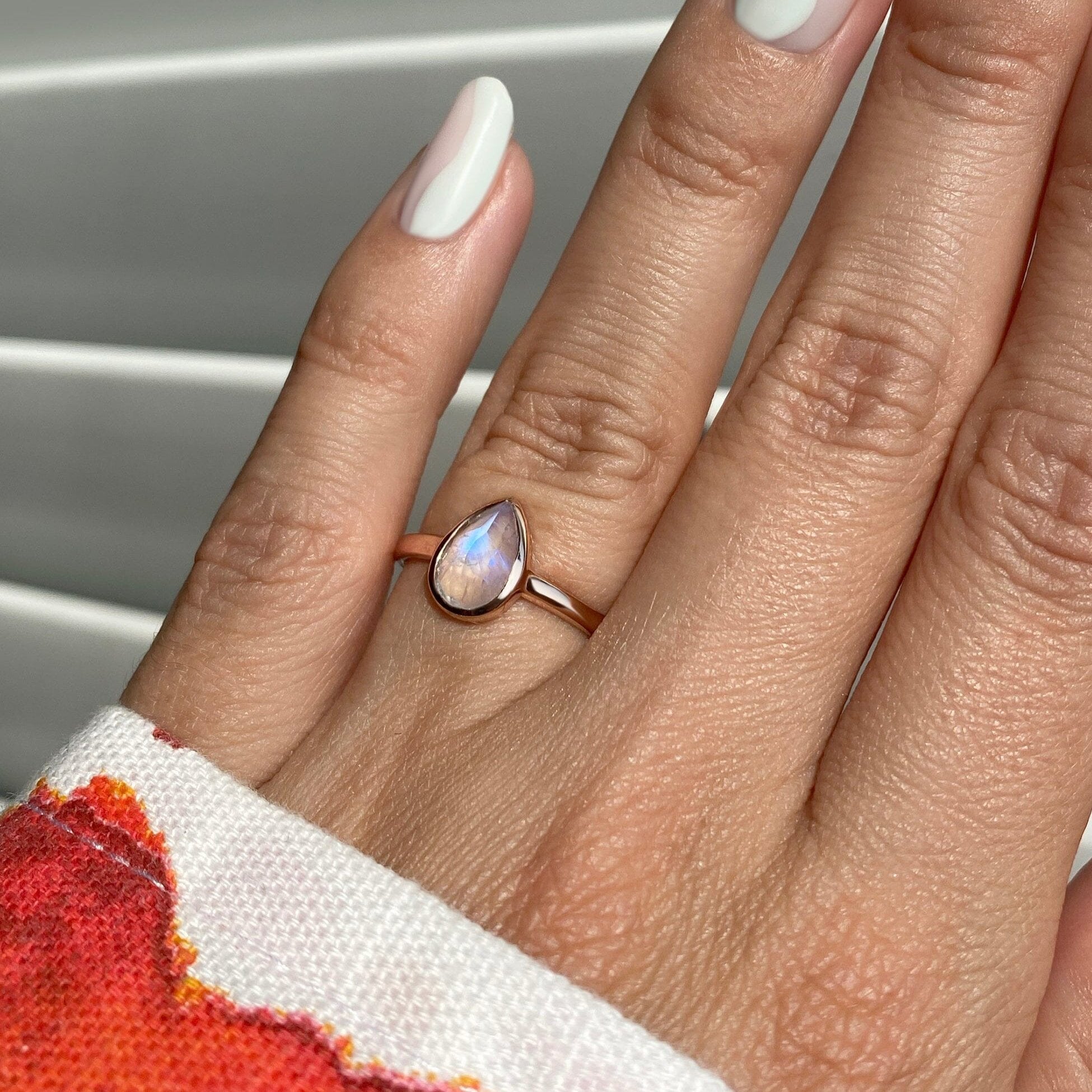 Moonstone Ring - Skin Kiss、mySite、hinf8tx79