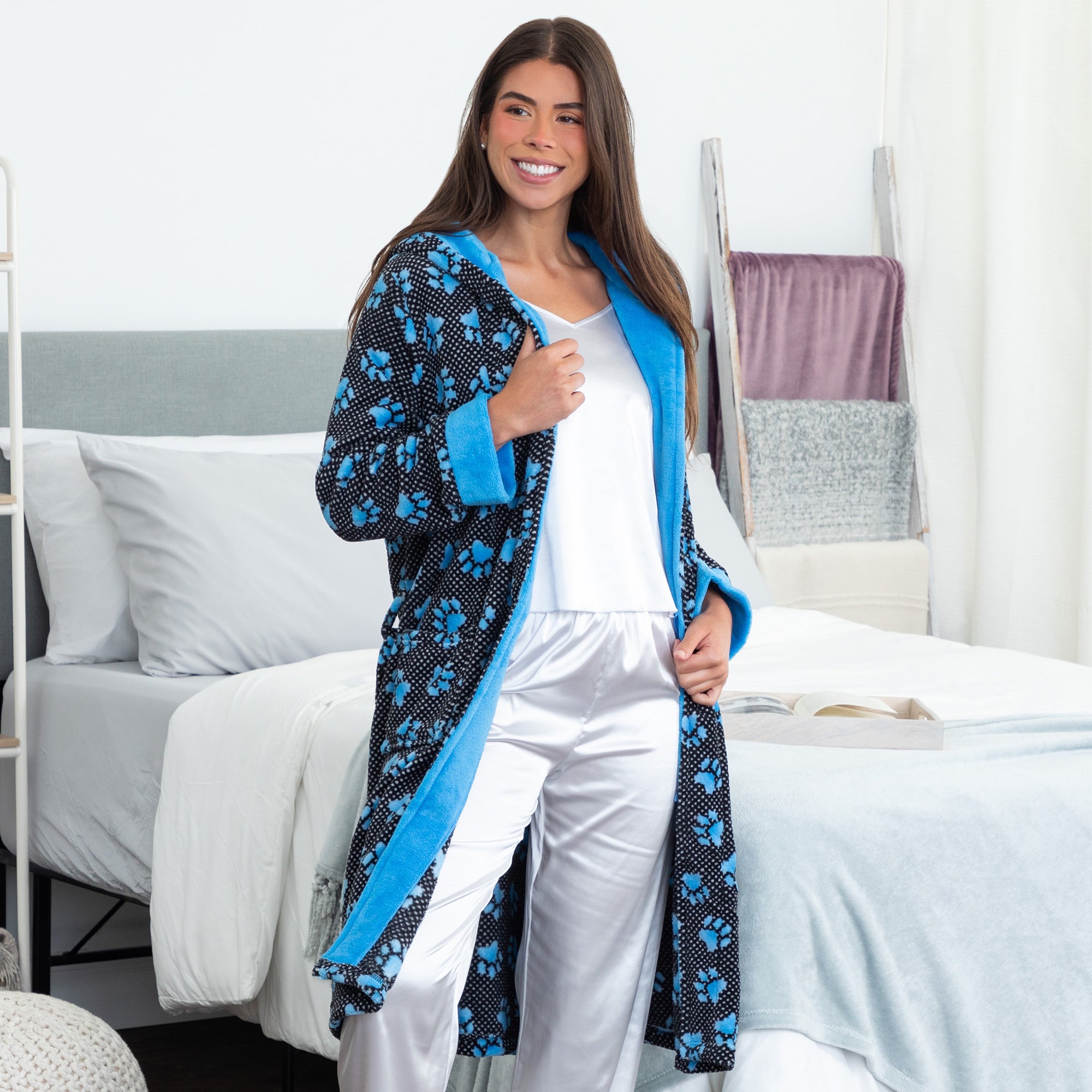 Gradient Paws & Polka Dot Hooded Robe、mySite、camillekostekn