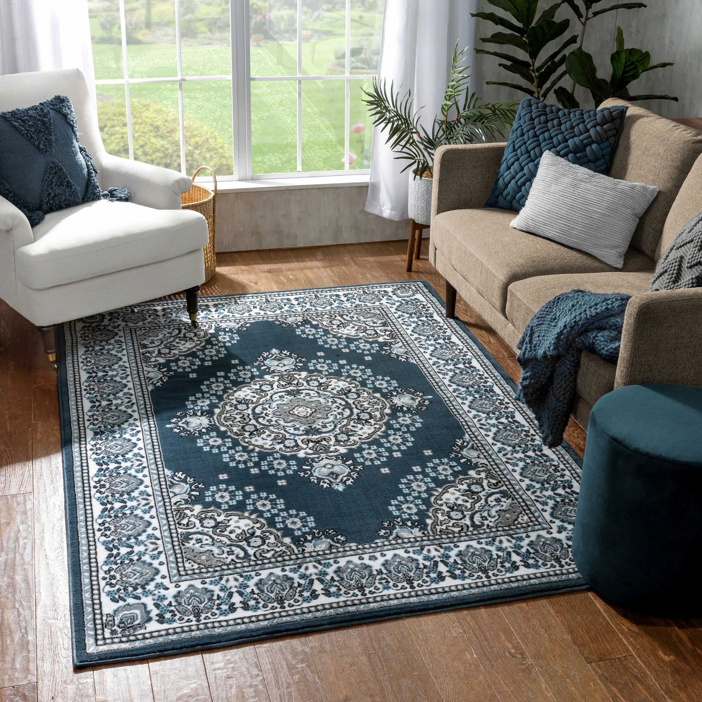 Malika Traditional Medallion Persian Floral Dark Blue 5'3 x 7'3 Rug、mySite、gigharbornorthrealestate