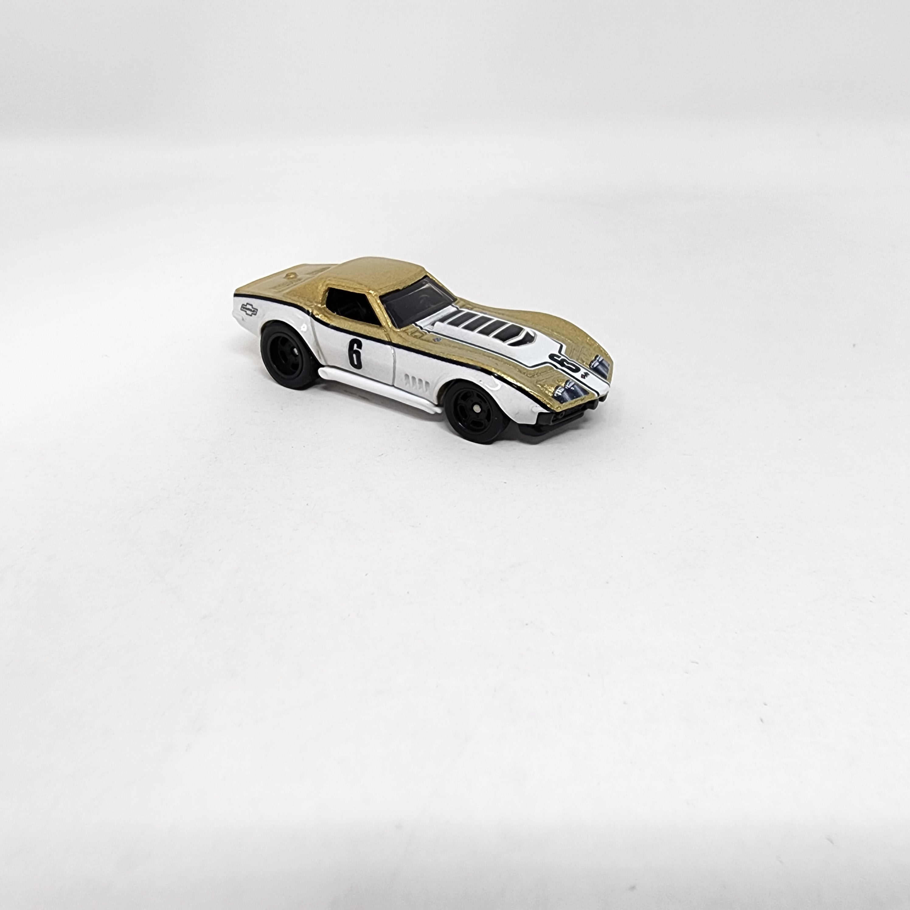 1969 Copo Corvette * Gold/White * 1:64 scale Loose Diecast Hot Wheels、mySite、hgirdovlk