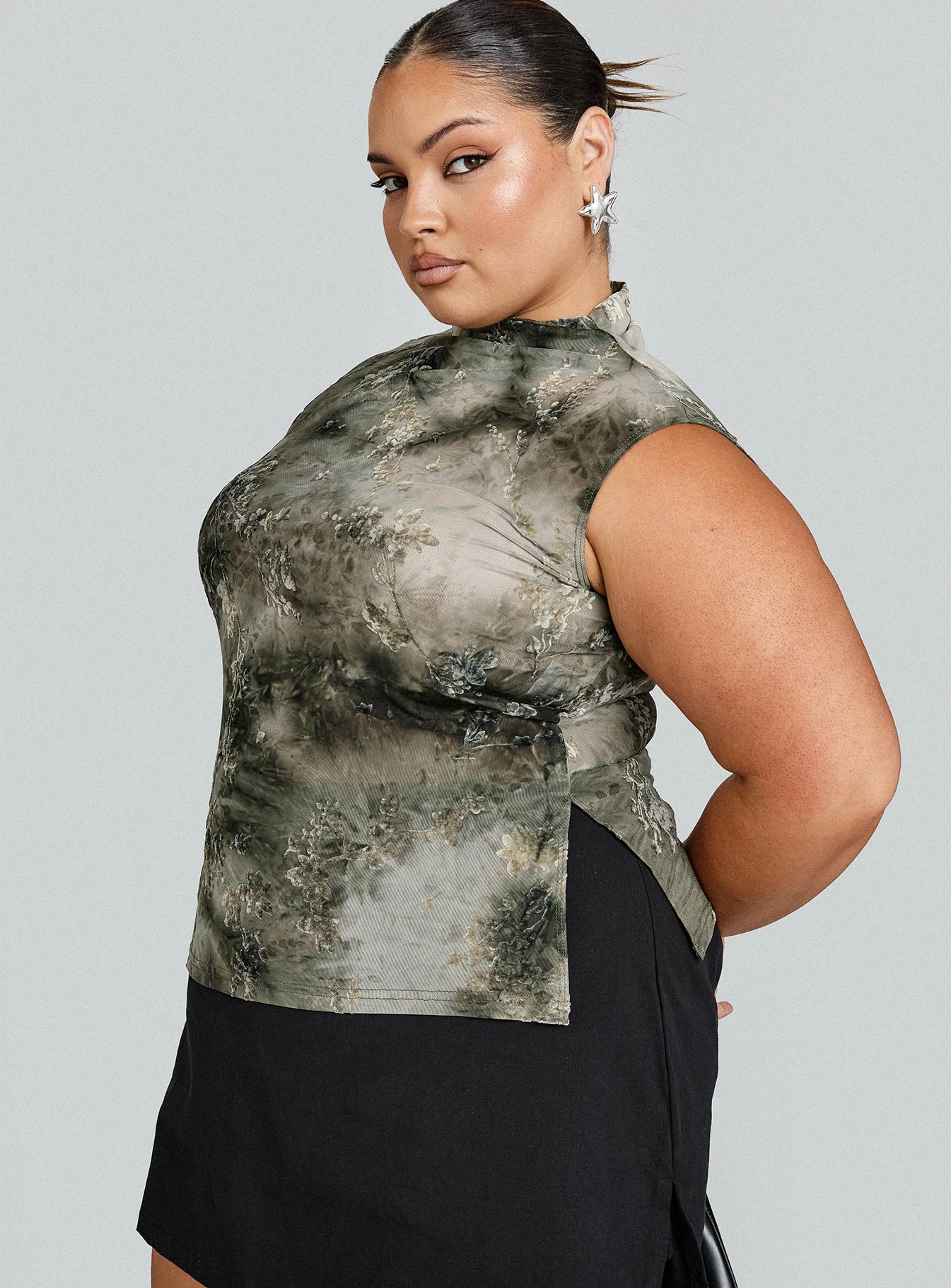 Nights All Alone High Neck Top Multi Curve、mySite、solidvoid