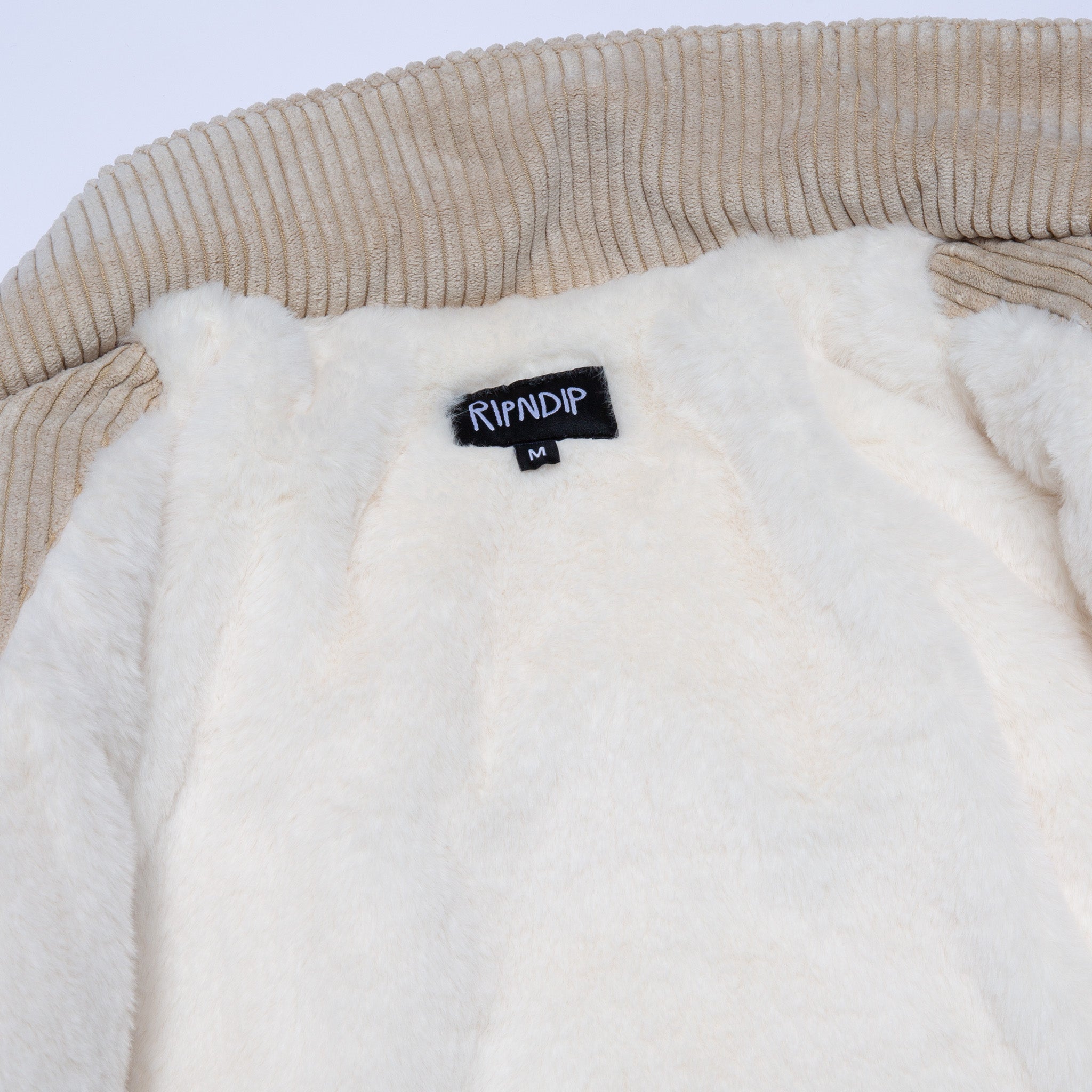 {product_title} - {shop_name}