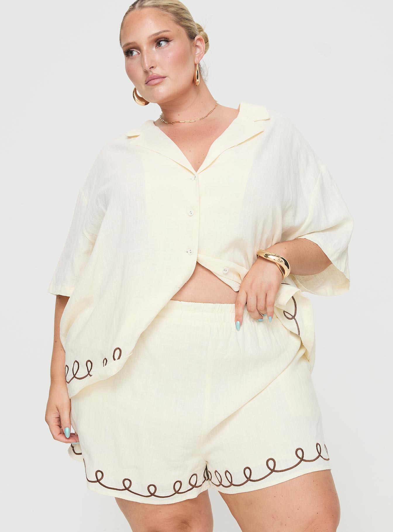 Jamari Linen Blend Shorts Cream / Brown Curve、mySite、solidvoid