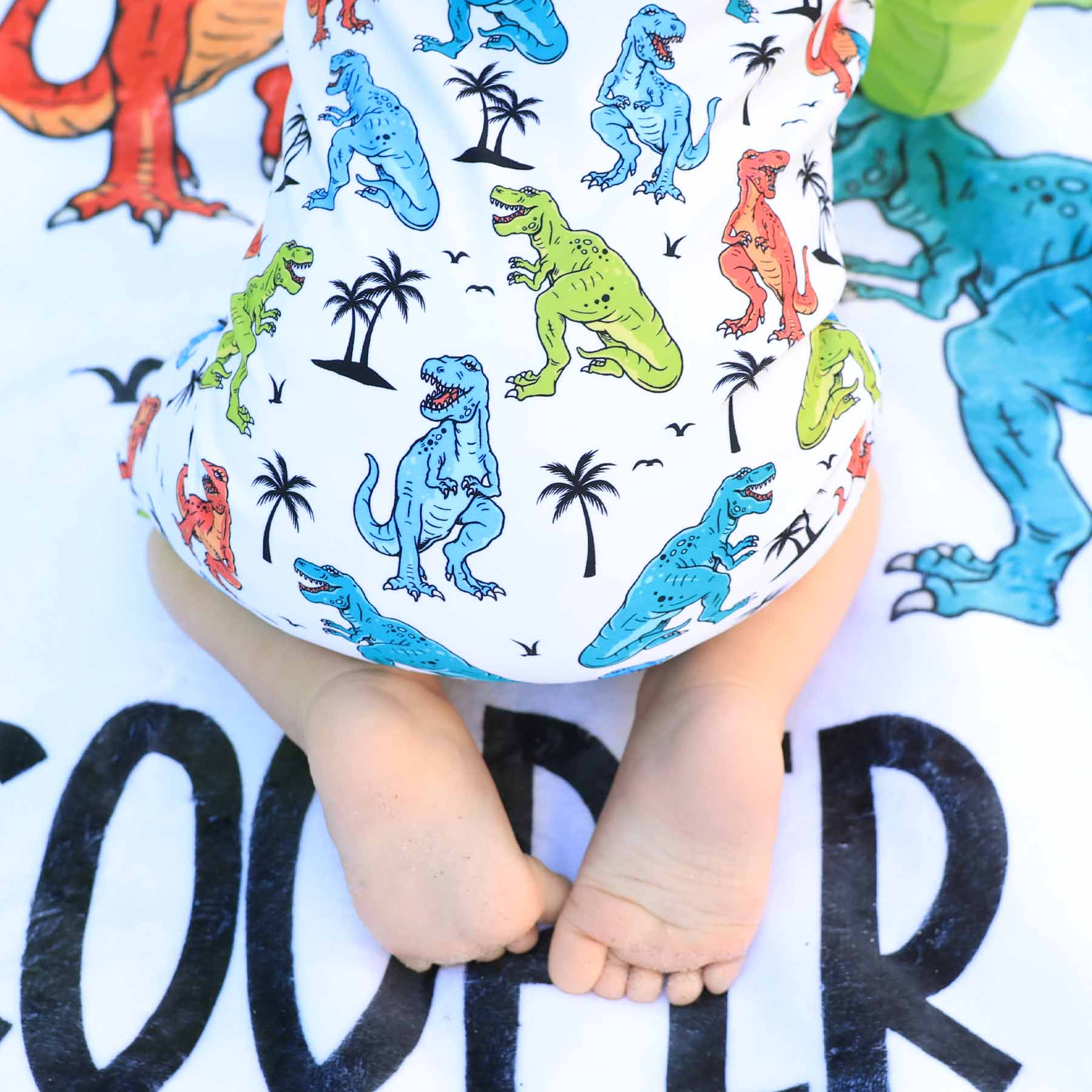  Tropical T-Rex Personalized Kids Beach Towel、mySite、layawaytickets