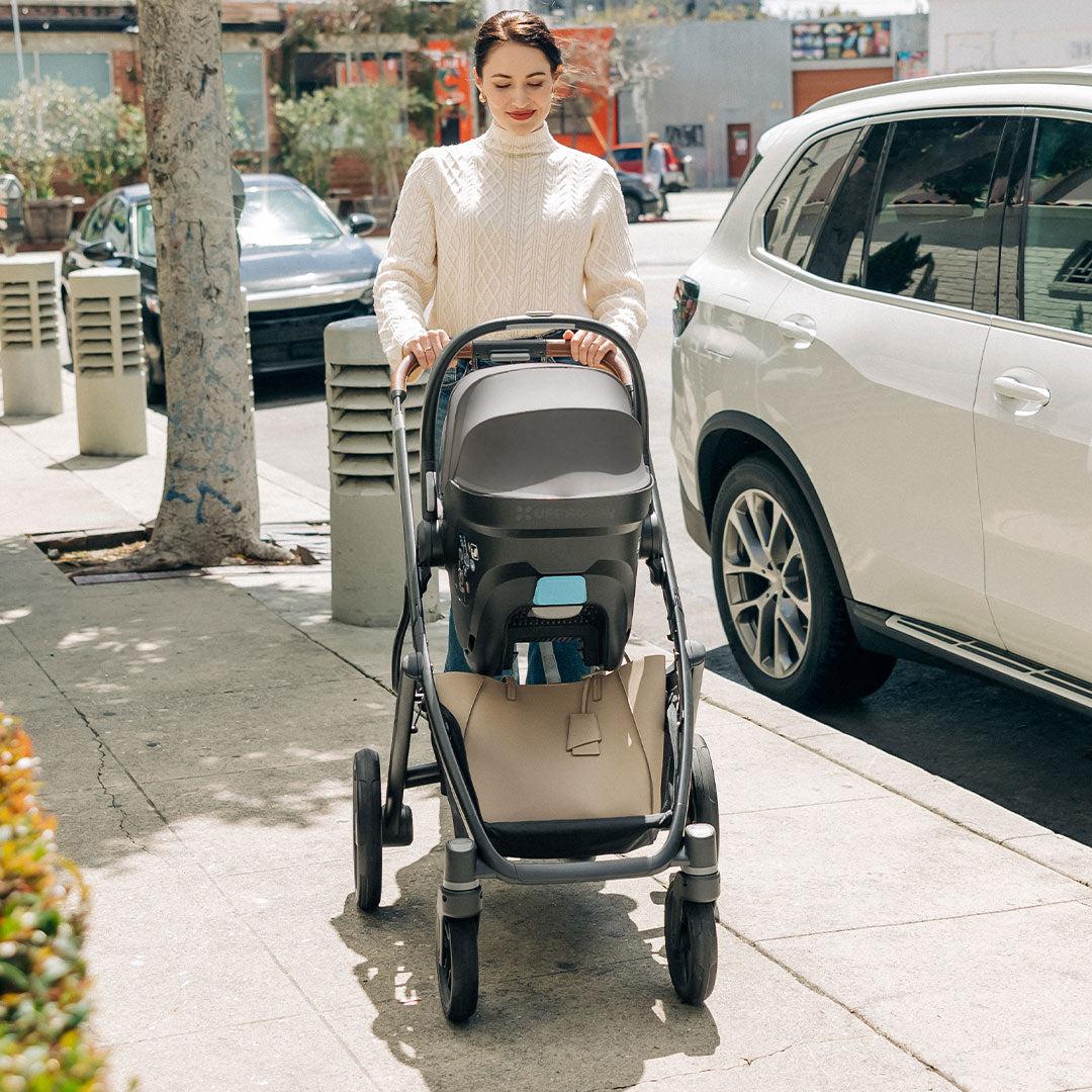  UPPAbaby VISTA V3 + MESA i-Size + Base Travel System、mySite、merchandisen