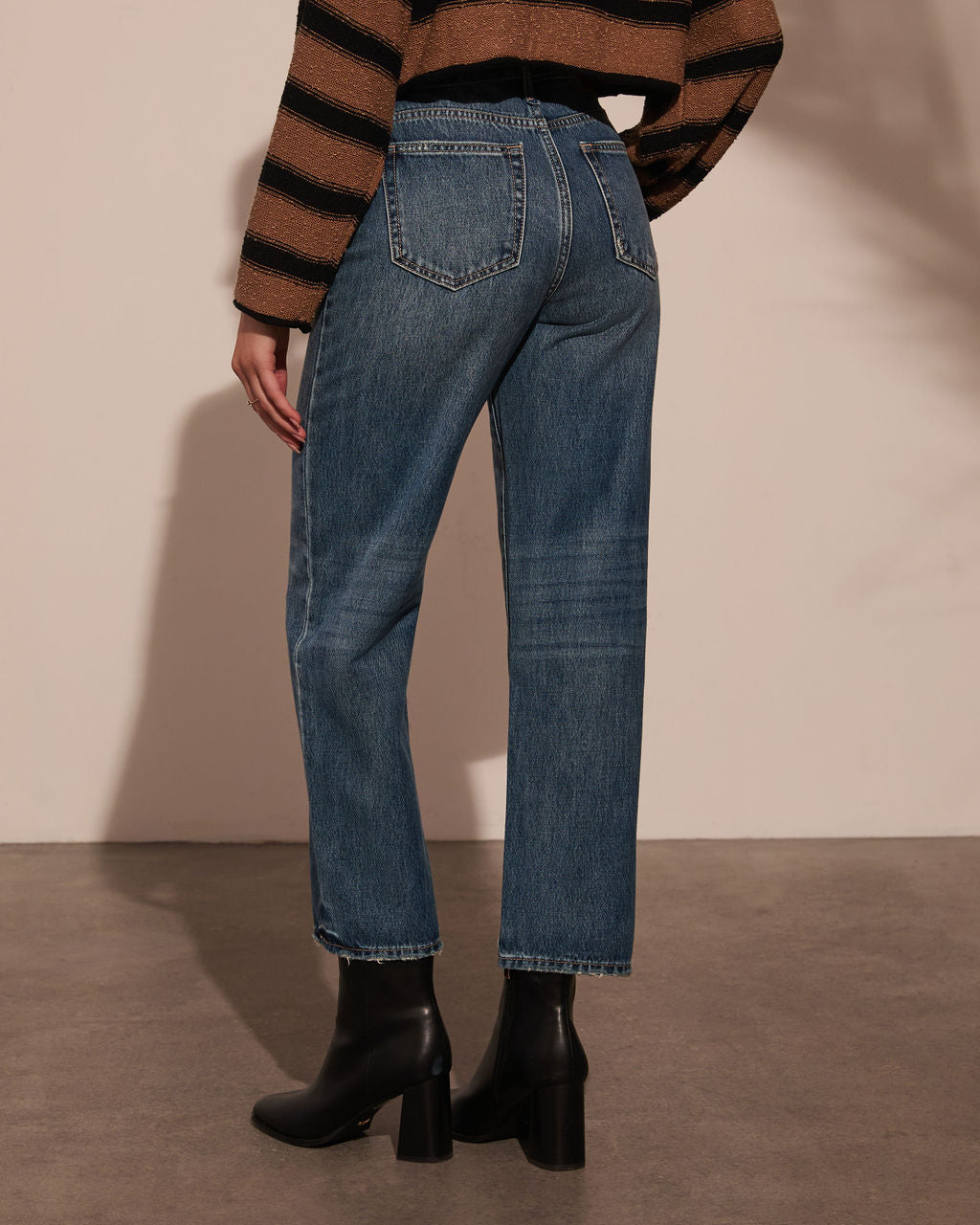 {product_title} - {shop_name}