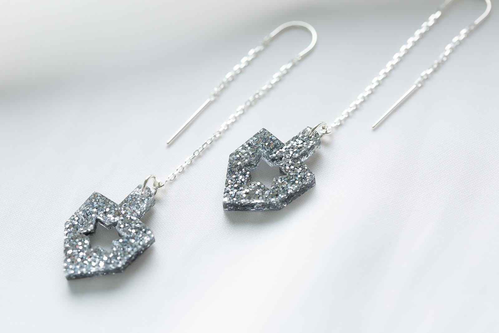 Dreidel Threader Earrings - Silver Glitter、mySite、topwebapps