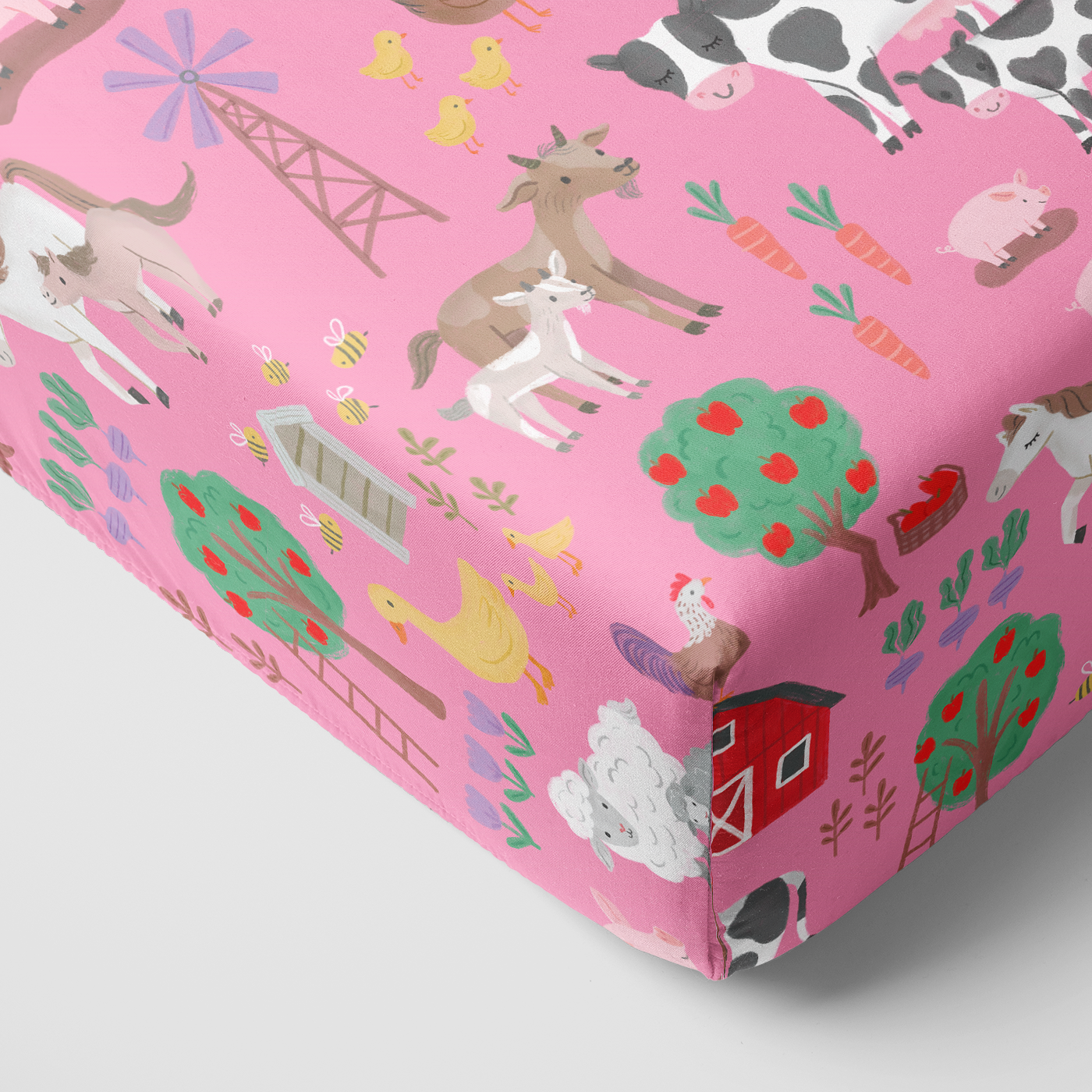 Pink Farm Fam Fitted Crib Sheet、mySite、g9winljtr