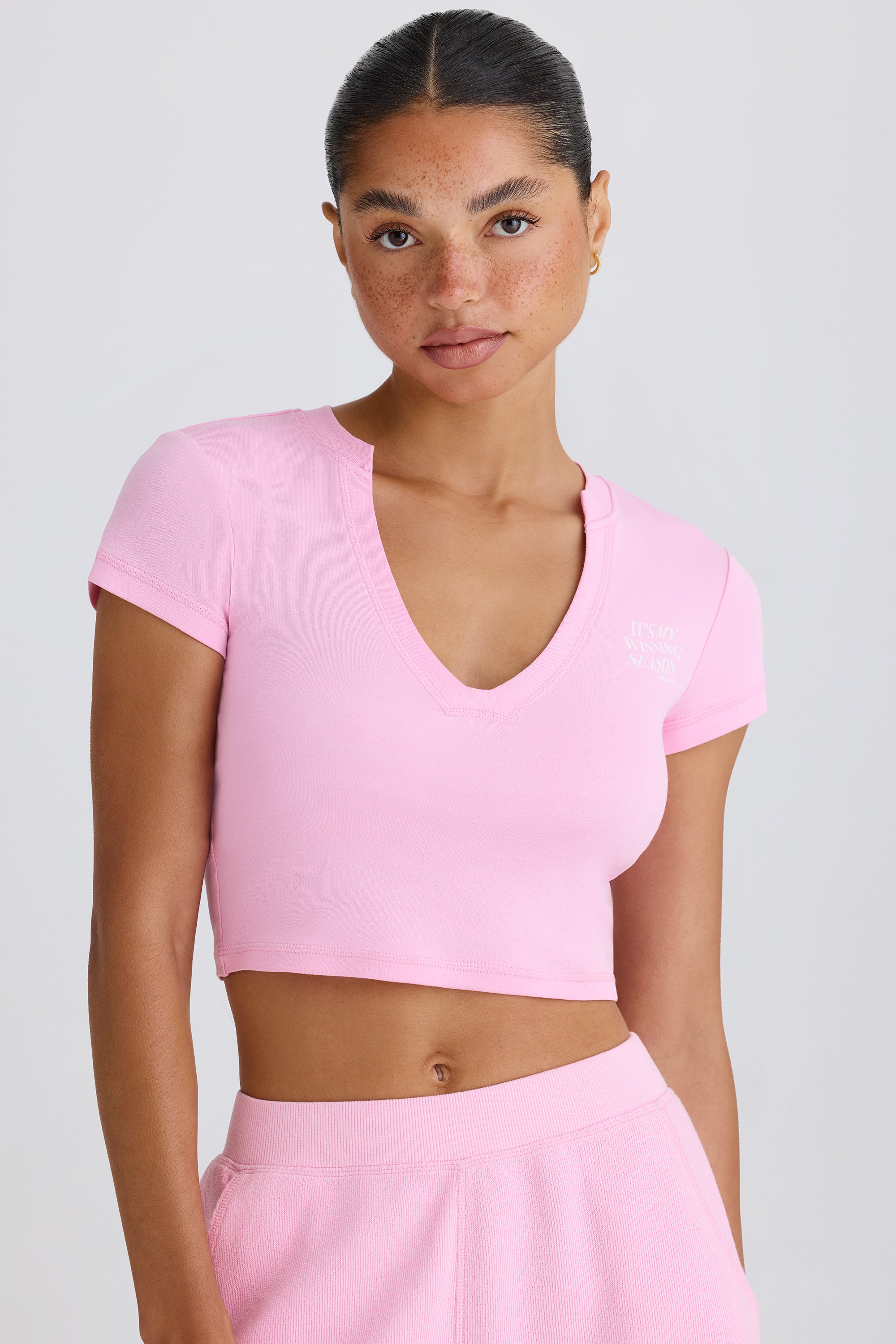 Graphic-Print Cropped T-Shirt in Bubblegum Pink、mySite、solidvoid