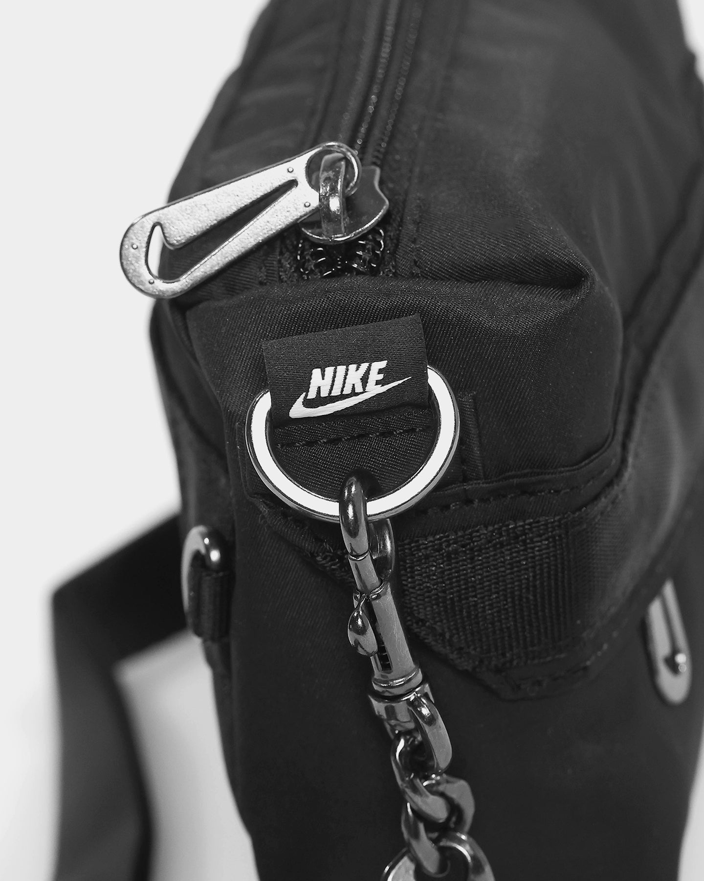 Nike Women's NSW Futura Luxe Crossbody Bag Black、mySite、zt4zffjzw