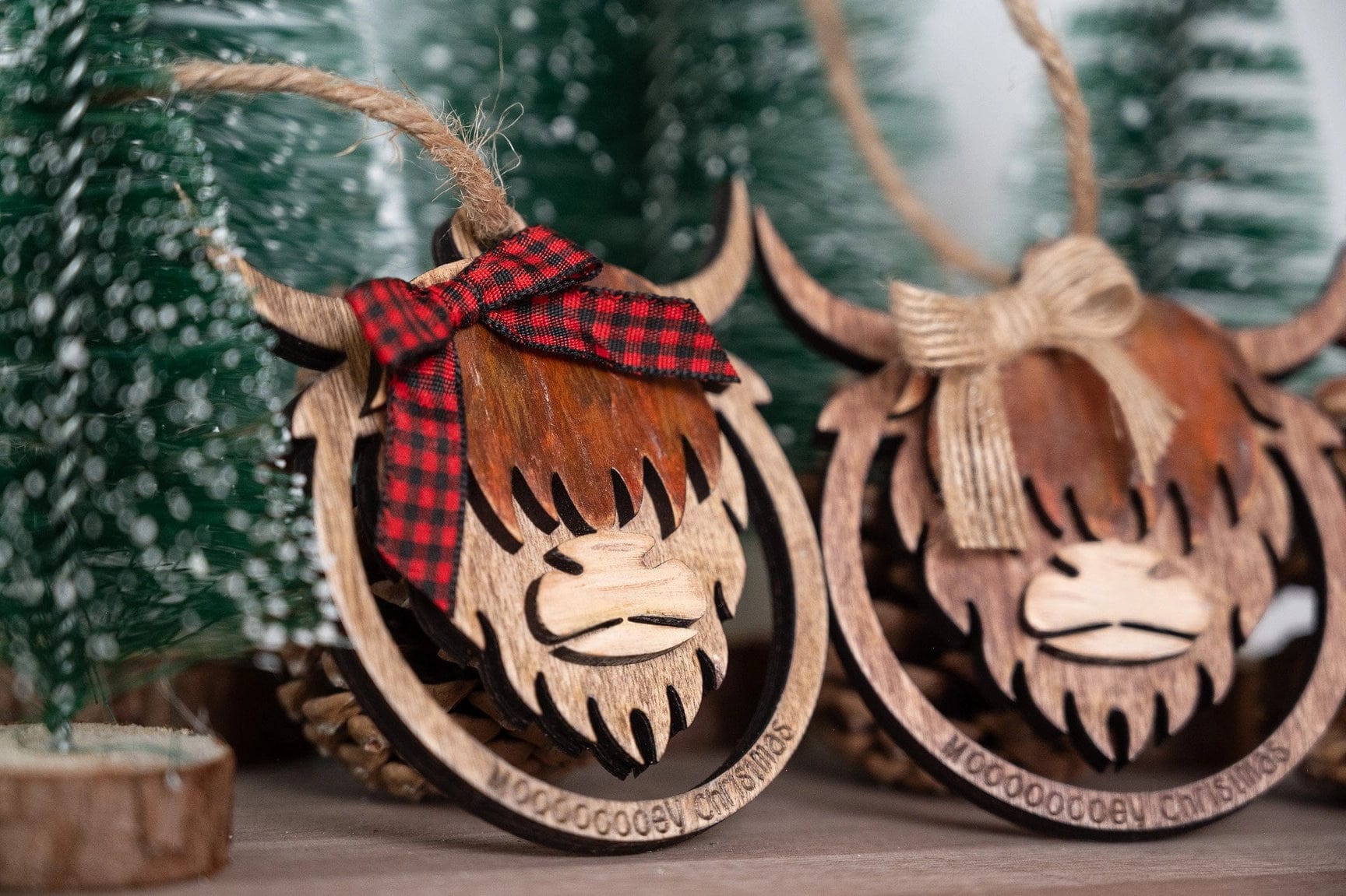 Highland Cow Ornament - Mooooey Christmas Cow Ornament - Wooden Farmhouse Ornament、mySite、g9winljtr